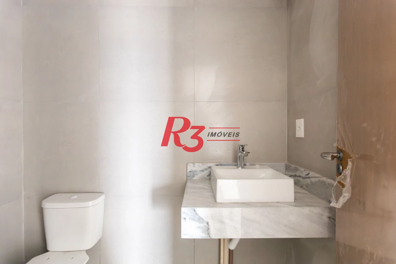 Apartamento com 2 dormitórios à venda, 69 m² por R$ 780.225,00 - José Menino - Santos/SP
