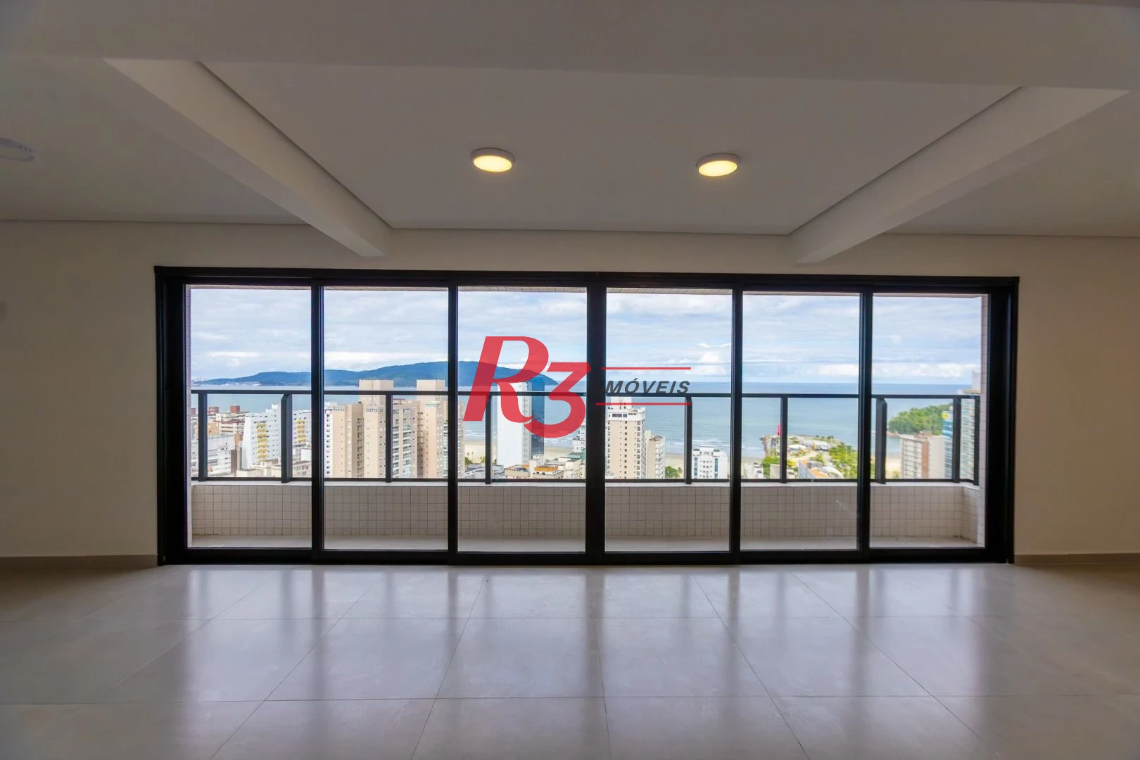 Apartamento com 2 dormitórios à venda, 69 m² por R$ 780.225,00 - José Menino - Santos/SP