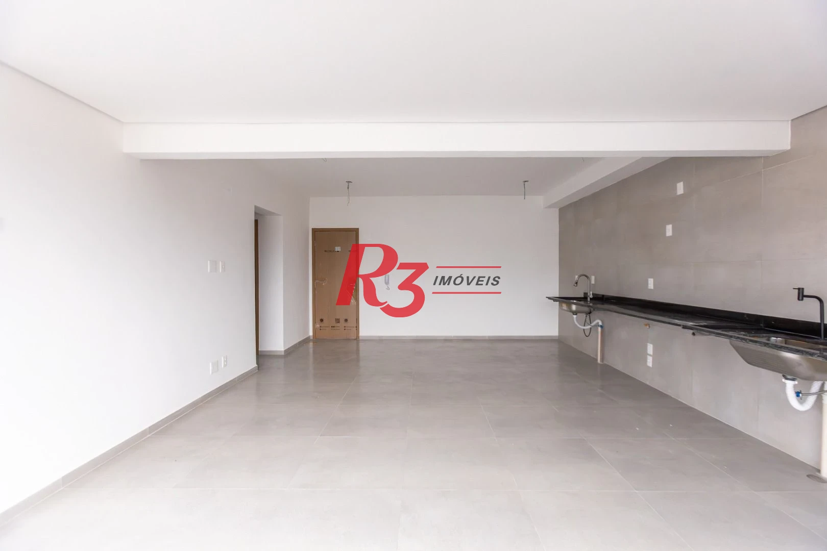 Apartamento com 2 dormitórios à venda, 69 m² por R$ 780.225,00 - José Menino - Santos/SP