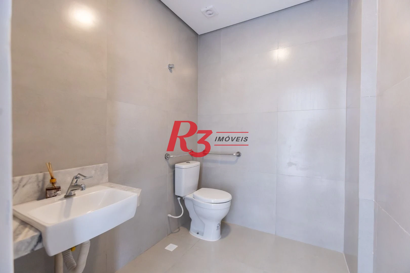 Apartamento com 2 dormitórios à venda, 69 m² por R$ 780.225,00 - José Menino - Santos/SP