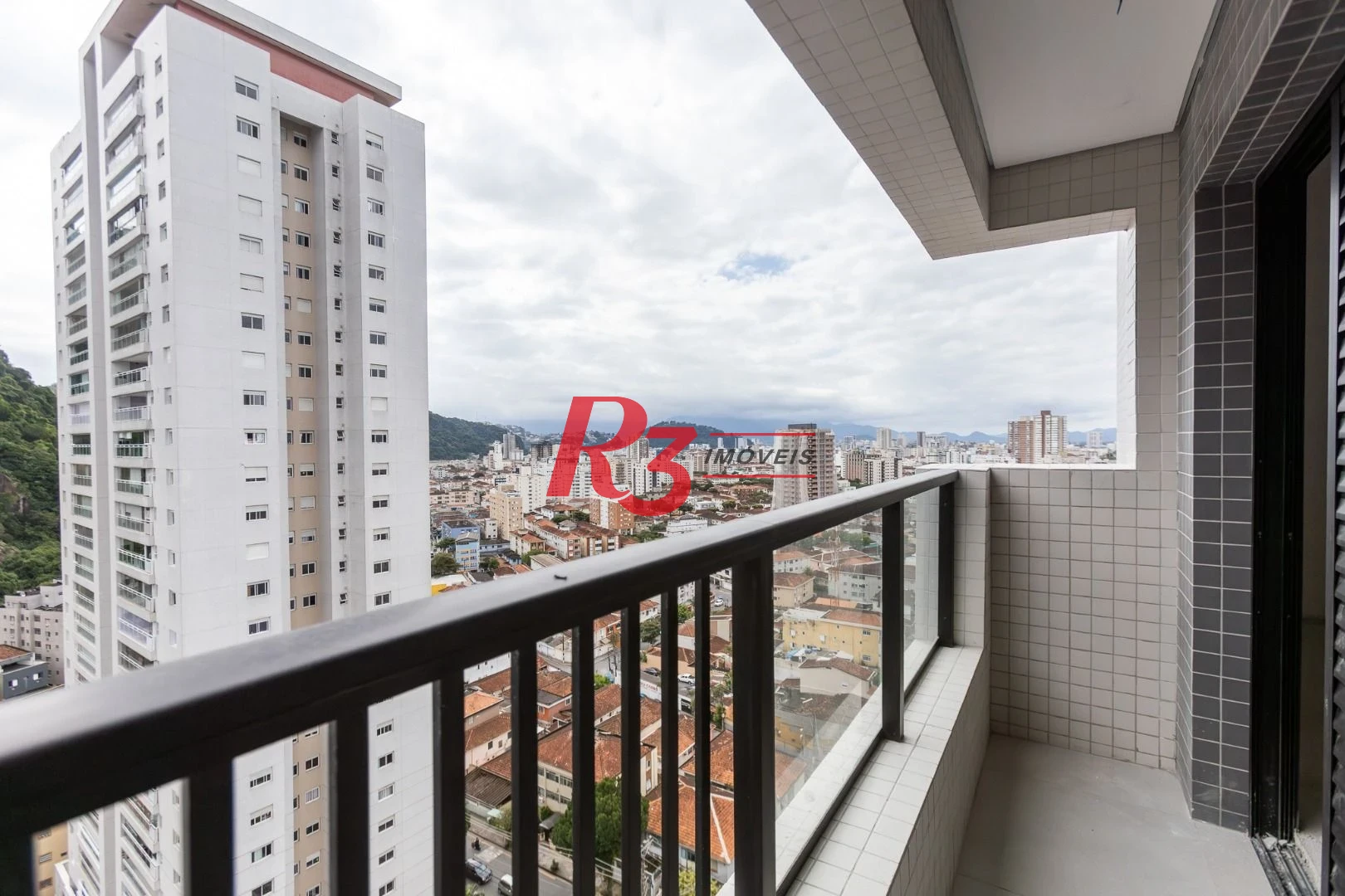 Apartamento com 2 dormitórios à venda, 70 m² por R$ 806.233,00 - José Menino - Santos/SP