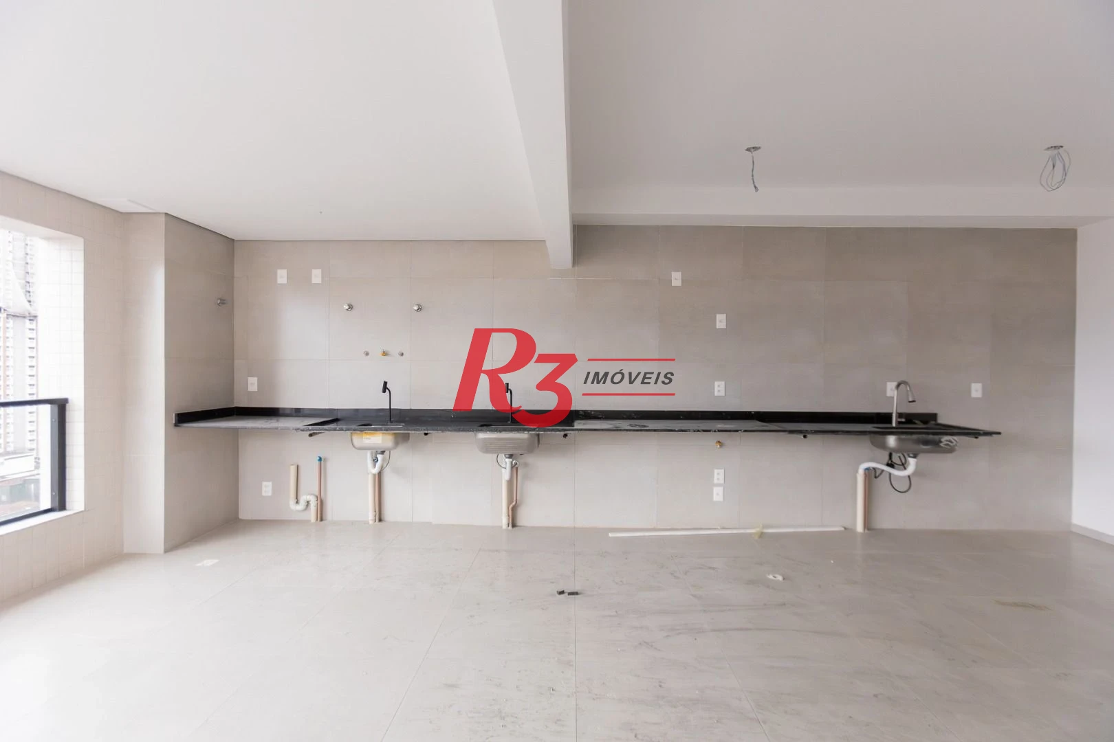 Apartamento com 2 dormitórios à venda, 70 m² por R$ 806.233,00 - José Menino - Santos/SP