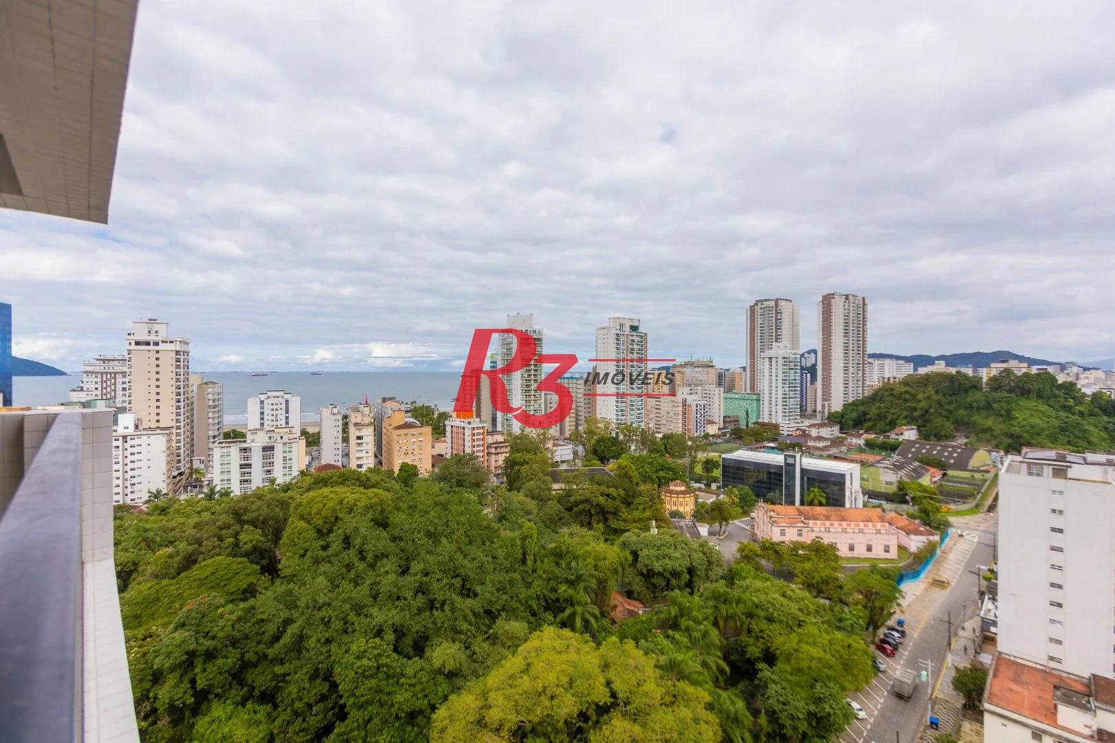 Apartamento com 2 dormitórios à venda, 70 m² por R$ 915.000,00 - José Menino - Santos/SP
