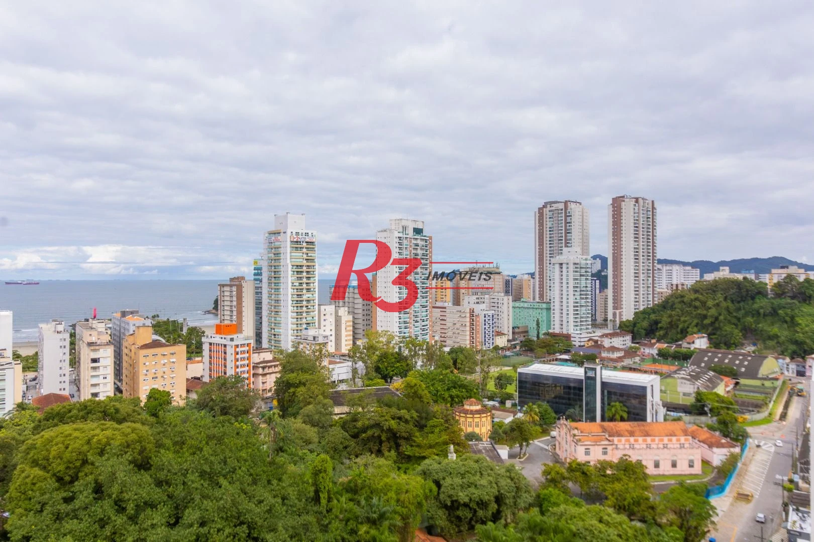 Apartamento com 2 dormitórios à venda, 70 m² por R$ 915.000,00 - José Menino - Santos/SP