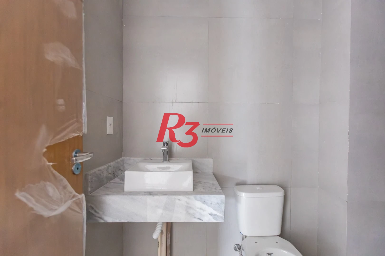 Apartamento com 2 dormitórios à venda, 70 m² por R$ 915.000,00 - José Menino - Santos/SP