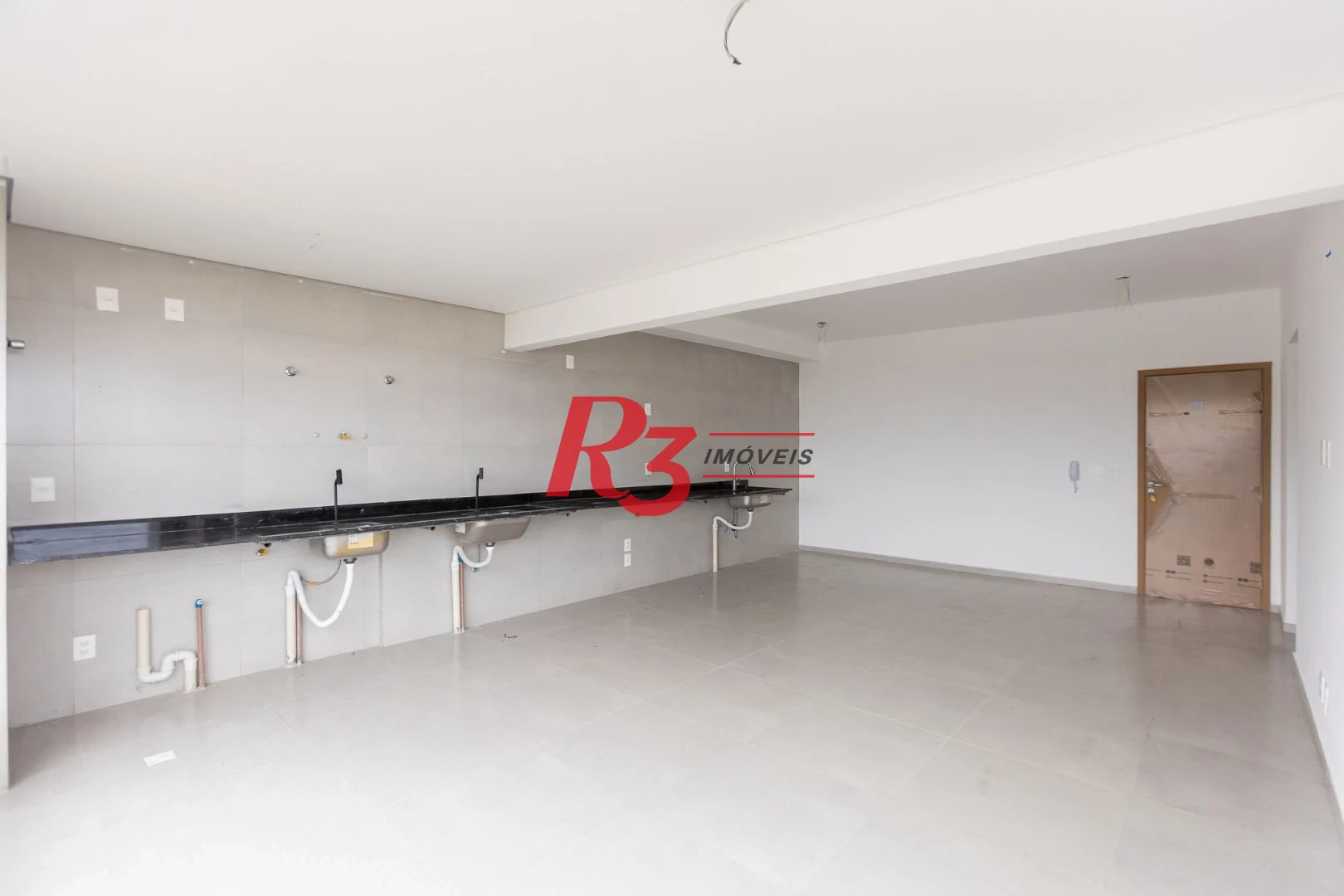 Apartamento com 2 dormitórios à venda, 70 m² por R$ 915.000,00 - José Menino - Santos/SP