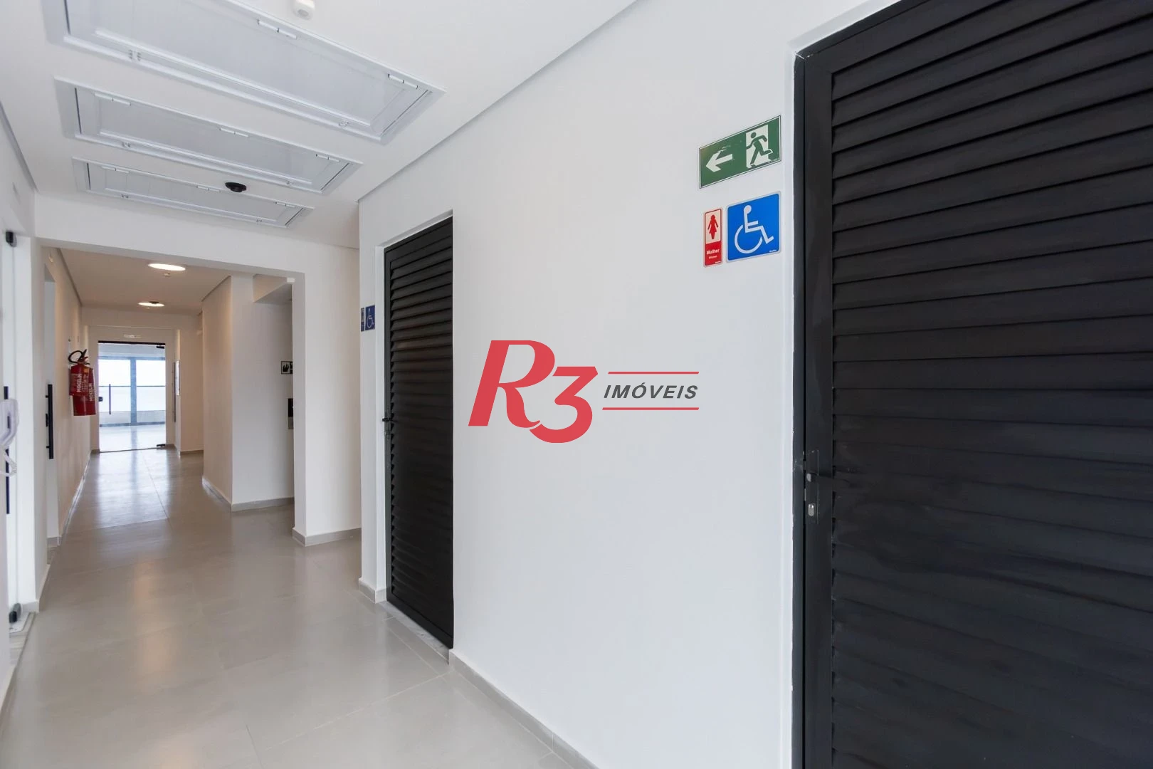 Apartamento com 2 dormitórios à venda, 70 m² por R$ 915.000,00 - José Menino - Santos/SP