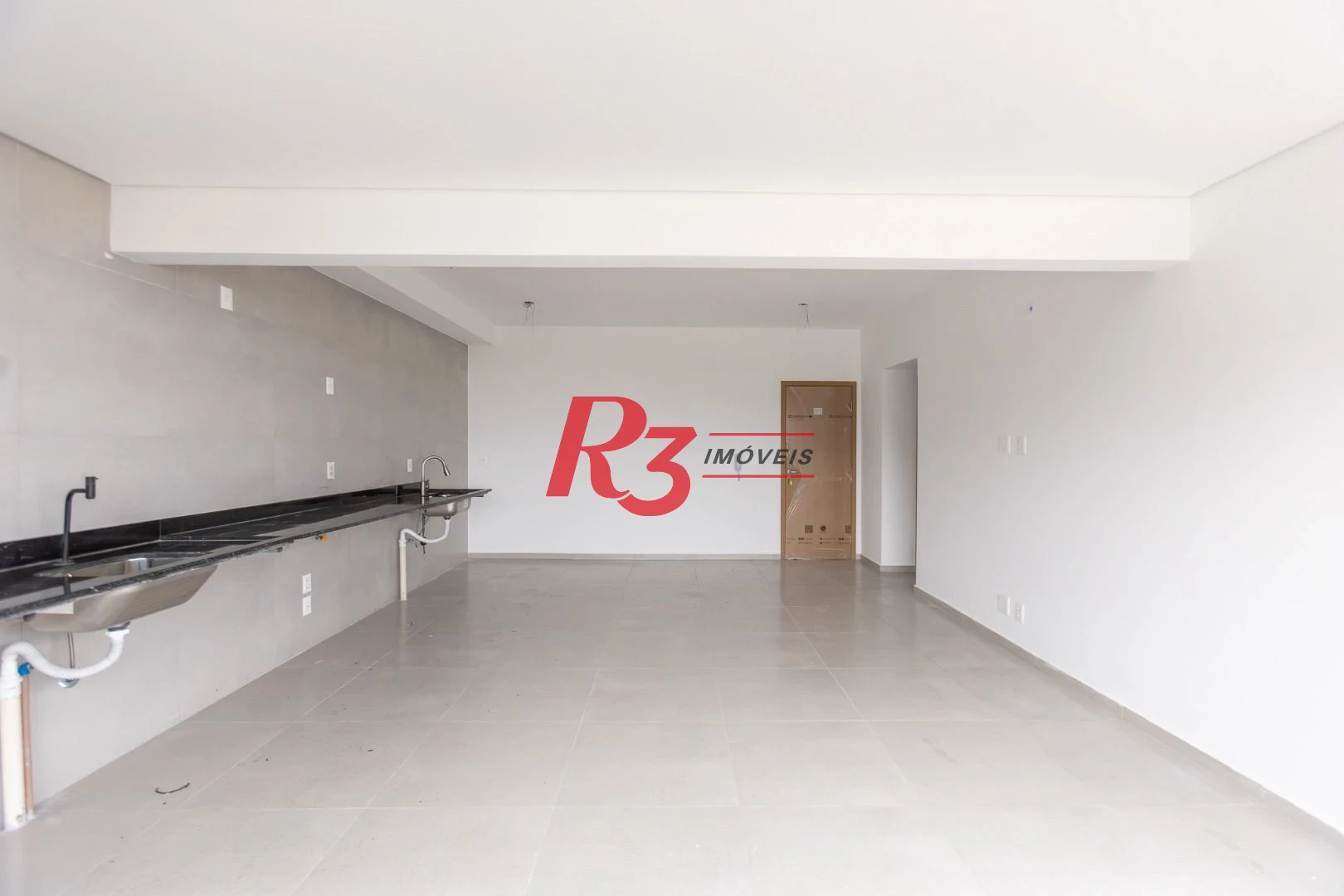 Apartamento com 2 dormitórios à venda, 70 m² por R$ 915.000,00 - José Menino - Santos/SP
