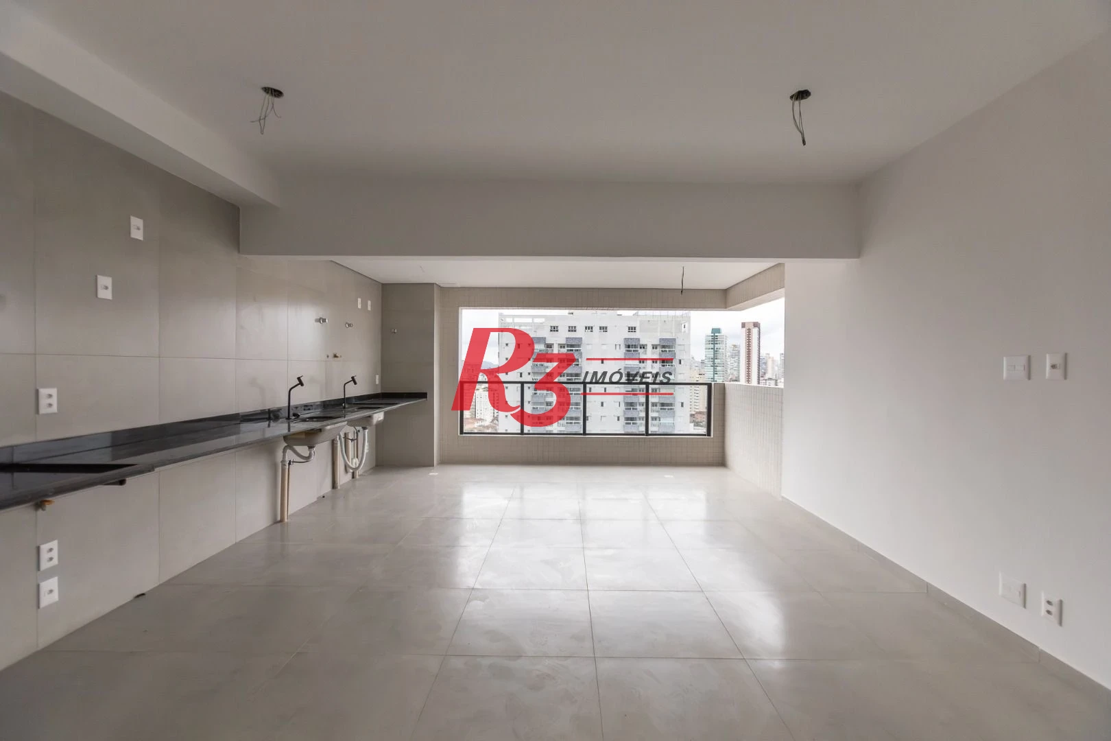 Apartamento com 2 dormitórios à venda, 70 m² por R$ 915.000,00 - José Menino - Santos/SP