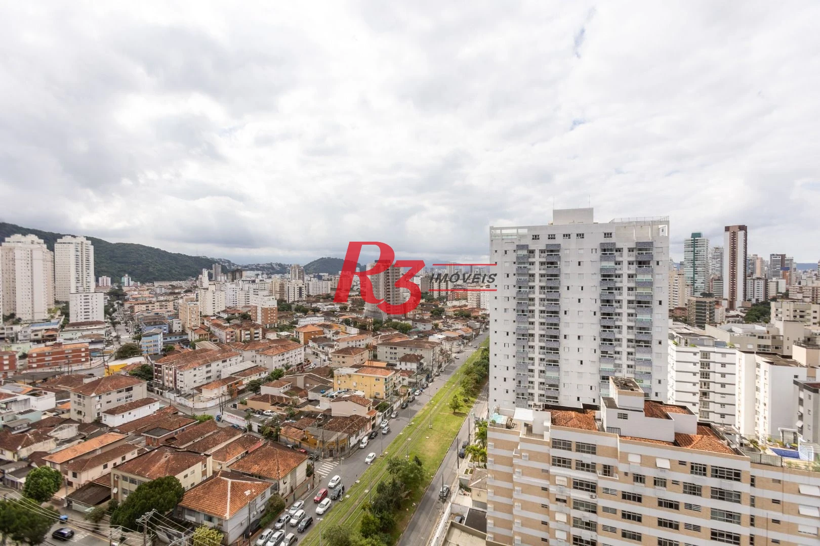 Apartamento com 2 dormitórios à venda, 70 m² por R$ 915.000,00 - José Menino - Santos/SP