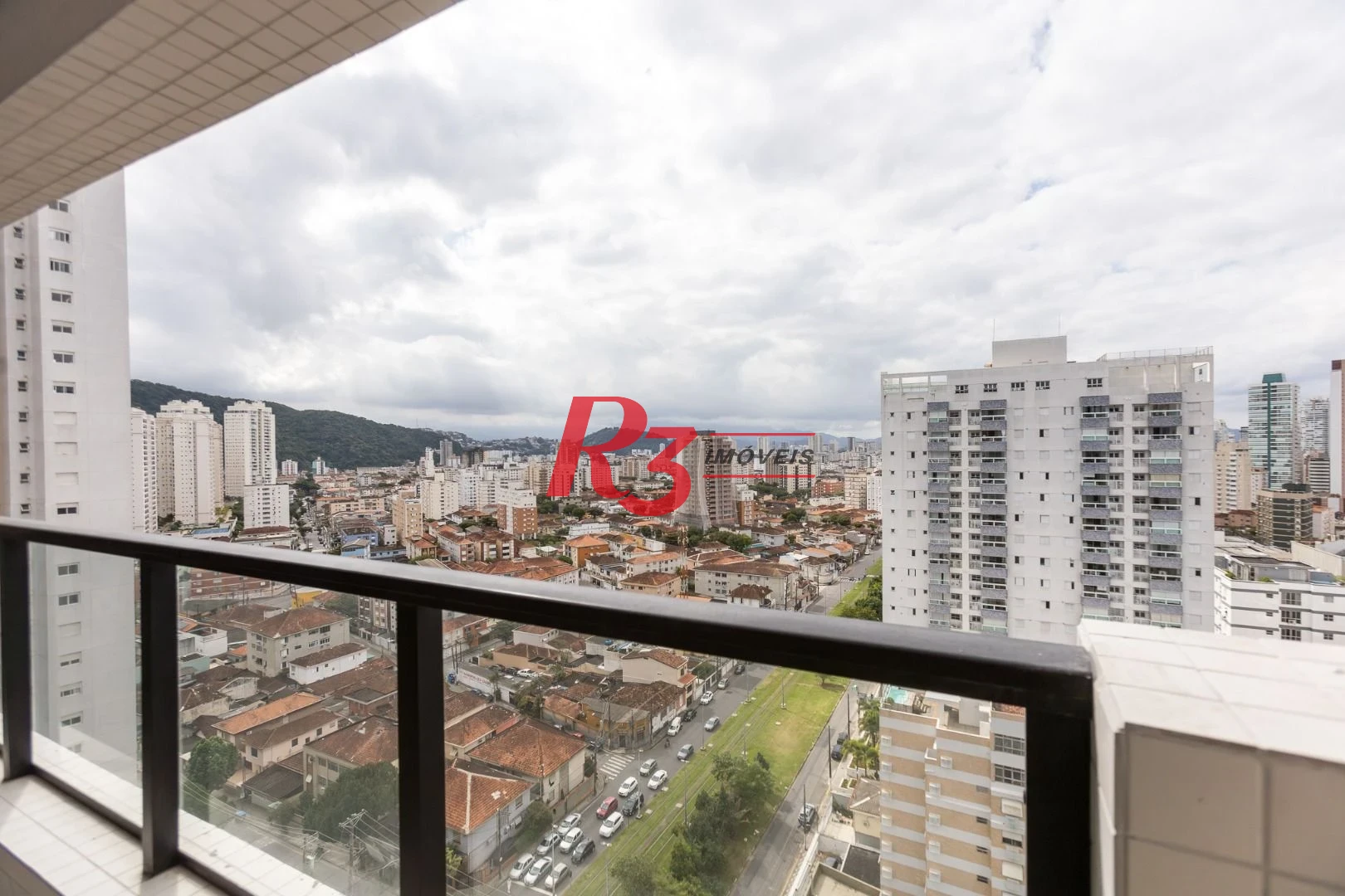 Apartamento com 2 dormitórios à venda, 70 m² por R$ 915.000,00 - José Menino - Santos/SP