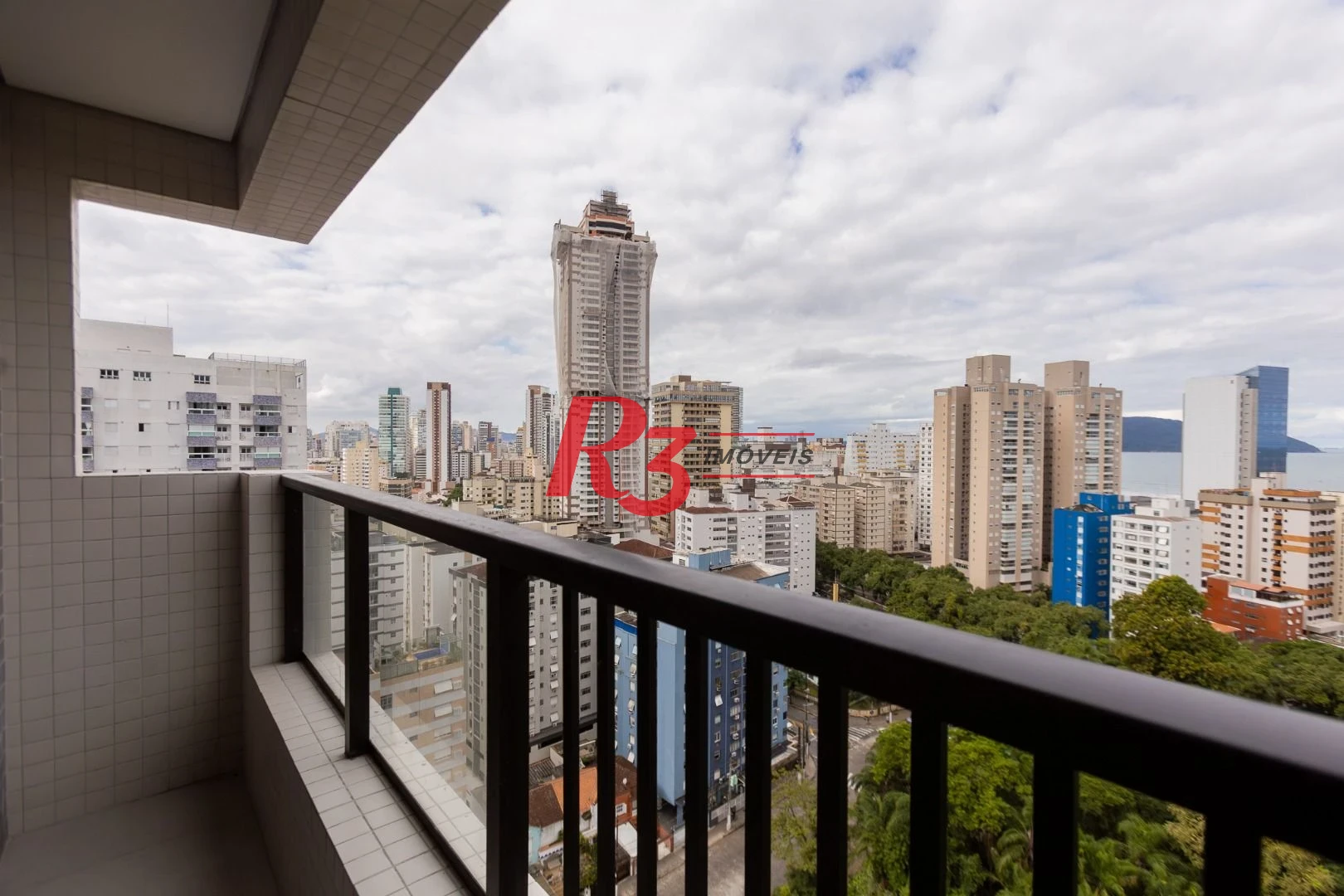 Apartamento com 2 dormitórios à venda, 70 m² por R$ 915.000,00 - José Menino - Santos/SP