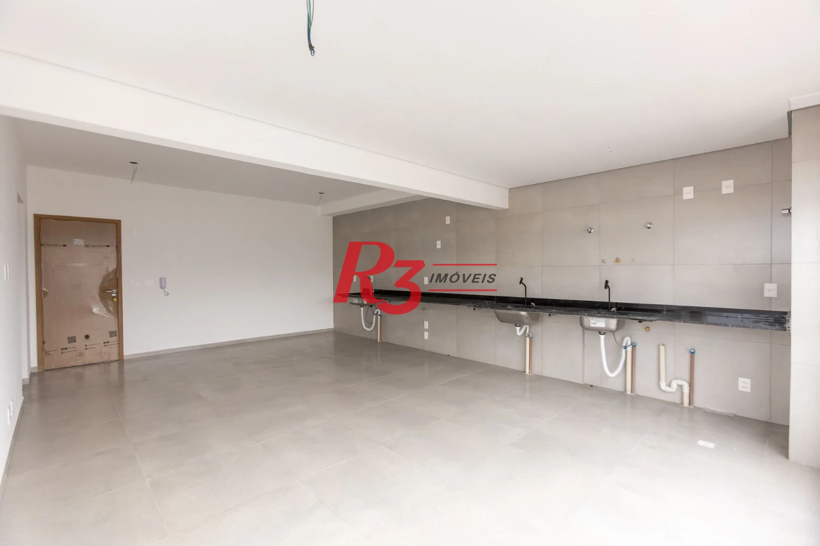 Apartamento com 2 dormitórios à venda, 70 m² por R$ 915.000,00 - José Menino - Santos/SP