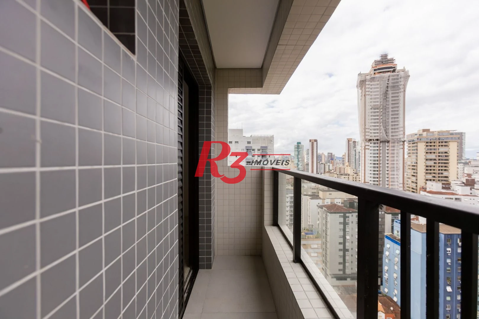 Apartamento com 2 dormitórios à venda, 70 m² por R$ 915.000,00 - José Menino - Santos/SP
