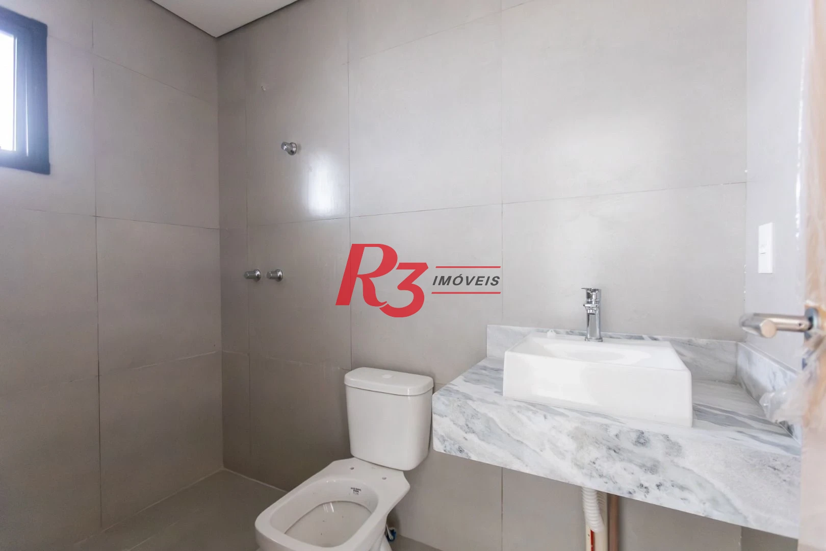 Apartamento com 2 dormitórios à venda, 70 m² por R$ 915.000,00 - José Menino - Santos/SP