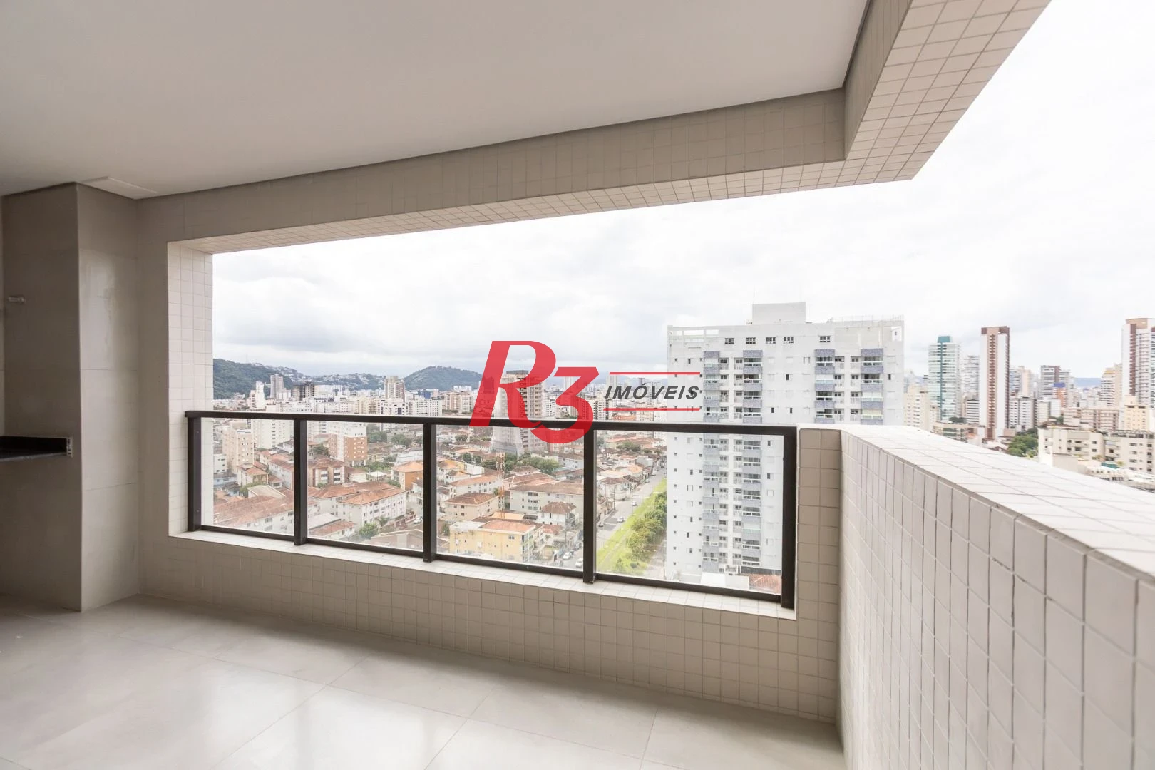 Apartamento com 2 dormitórios à venda, 70 m² por R$ 915.000,00 - José Menino - Santos/SP