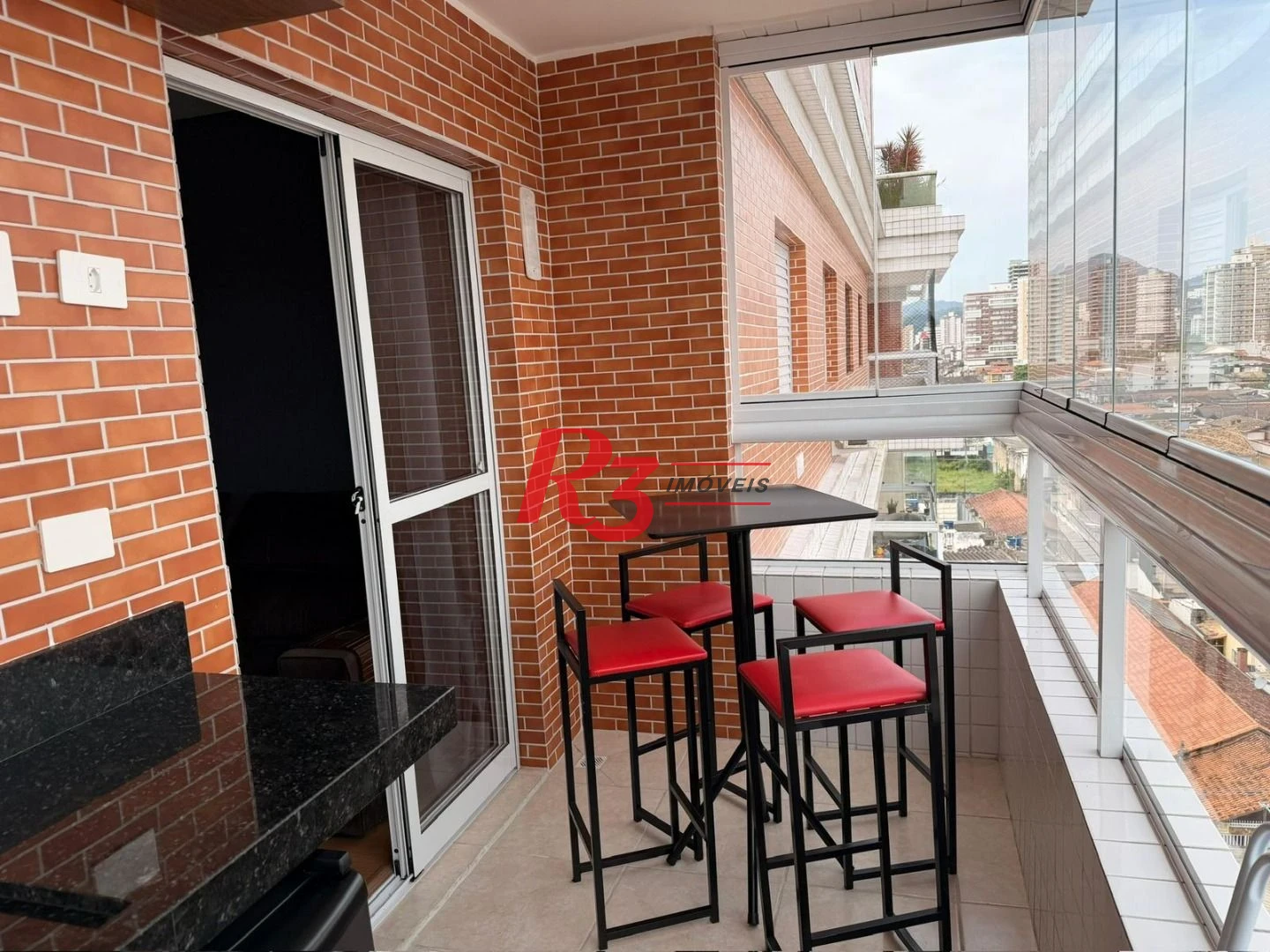 Apartamento com 2 dormitórios à venda, 55 m² por R$ 530.000,00 - Vila Guilhermina - Praia Grande/SP