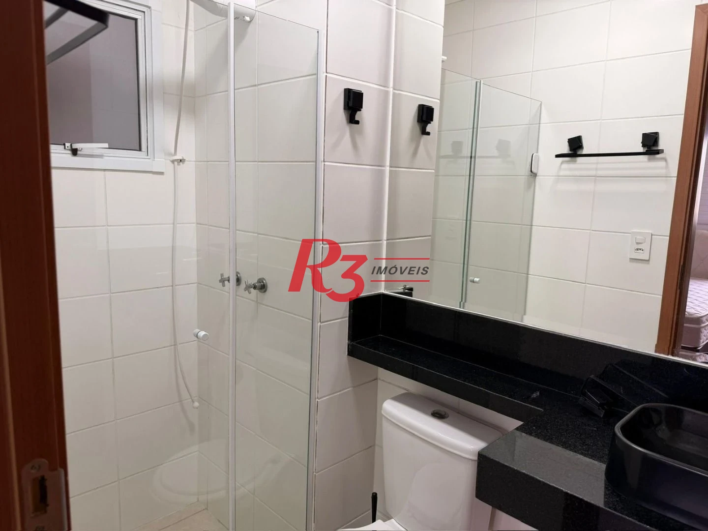 Apartamento com 2 dormitórios à venda, 55 m² por R$ 530.000,00 - Vila Guilhermina - Praia Grande/SP