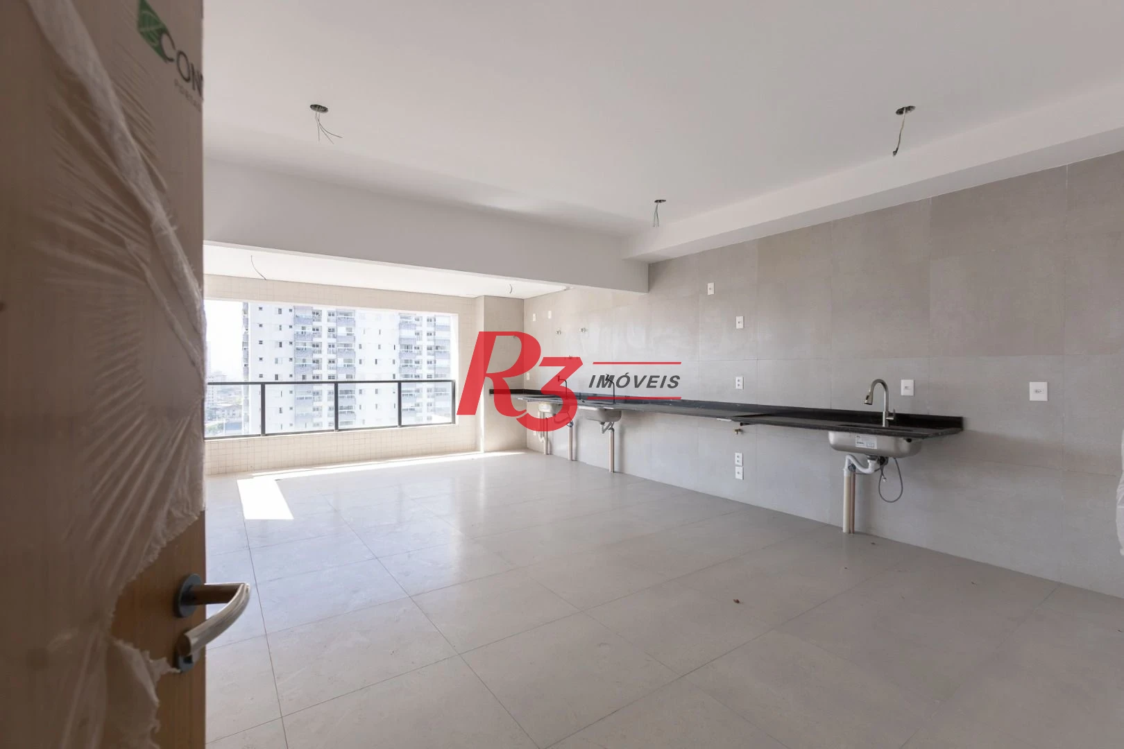 Apartamento com 2 dormitórios à venda, 70 m² por R$ 749.010,00 - José Menino - Santos/SP