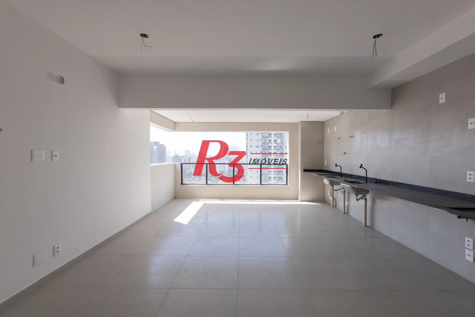 Apartamento com 2 dormitórios à venda, 70 m² por R$ 749.010,00 - José Menino - Santos/SP