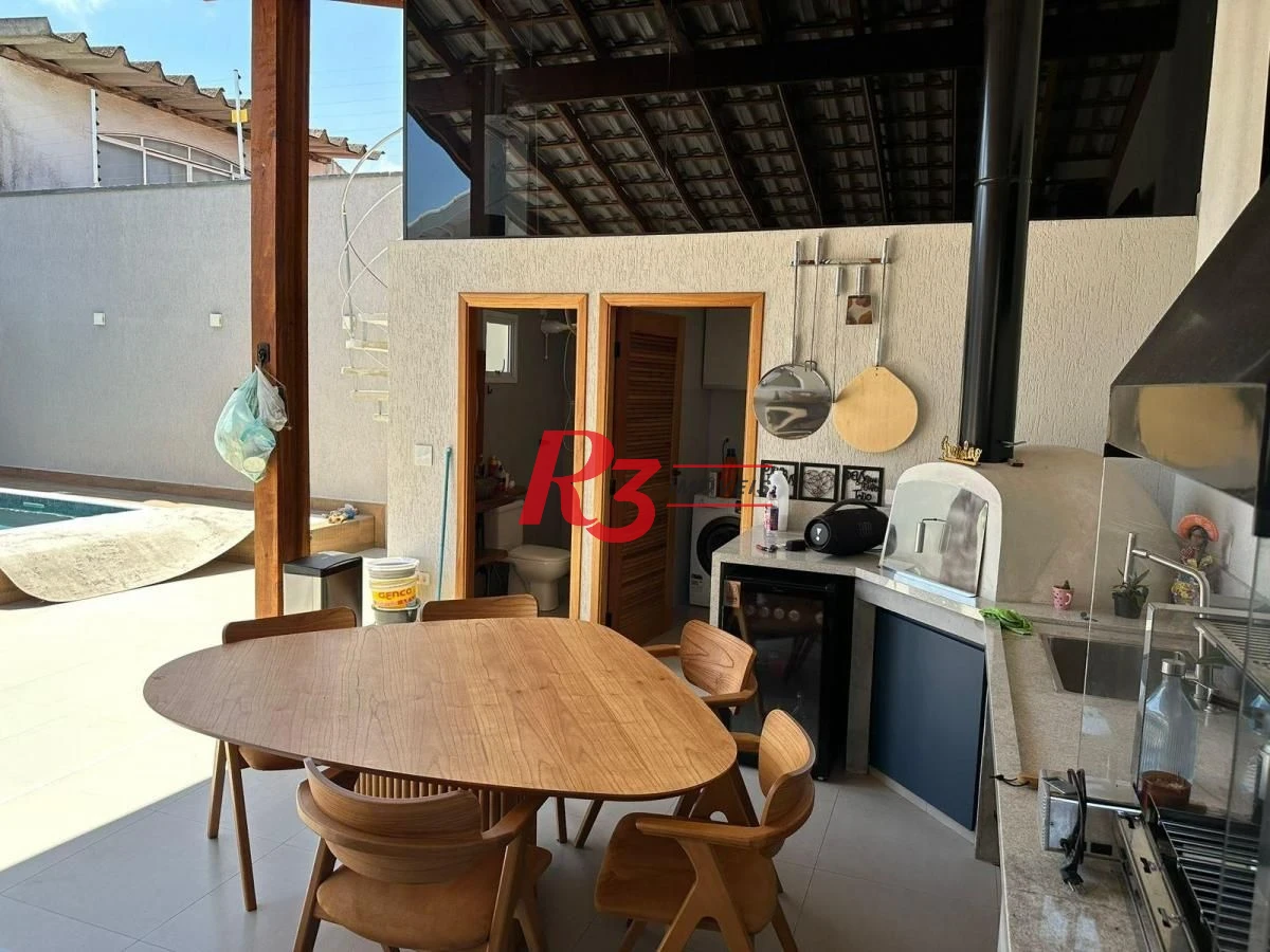 Casa com 4 dormitórios à venda, 212 m² por R$ 2.790.000,00 - Canto do Forte - Praia Grande/SP