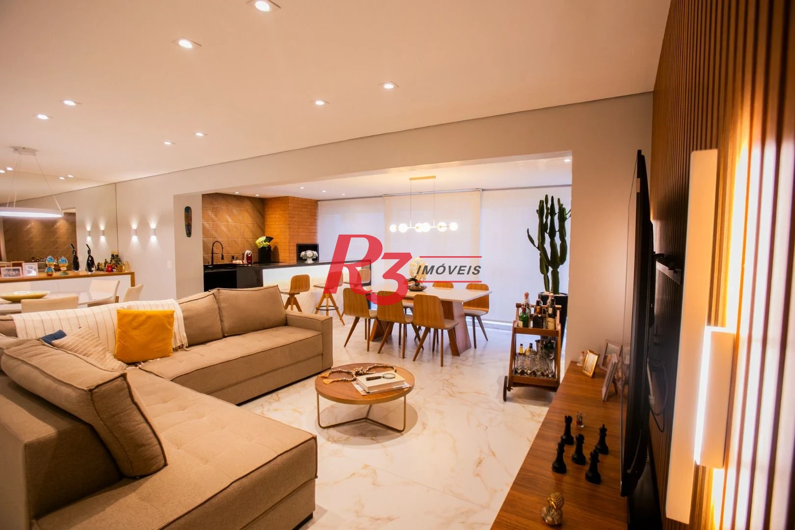 Apartamento com 3 dormitórios à venda, 132 m² por R$ 1.810.000,00 - Ponta da Praia - Santos/SP