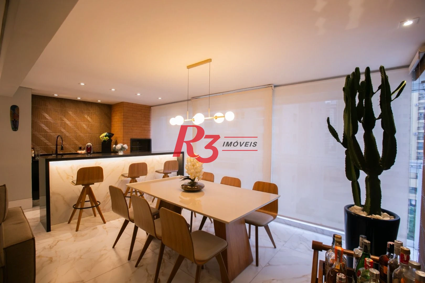 Apartamento com 3 dormitórios à venda, 132 m² por R$ 1.810.000,00 - Ponta da Praia - Santos/SP