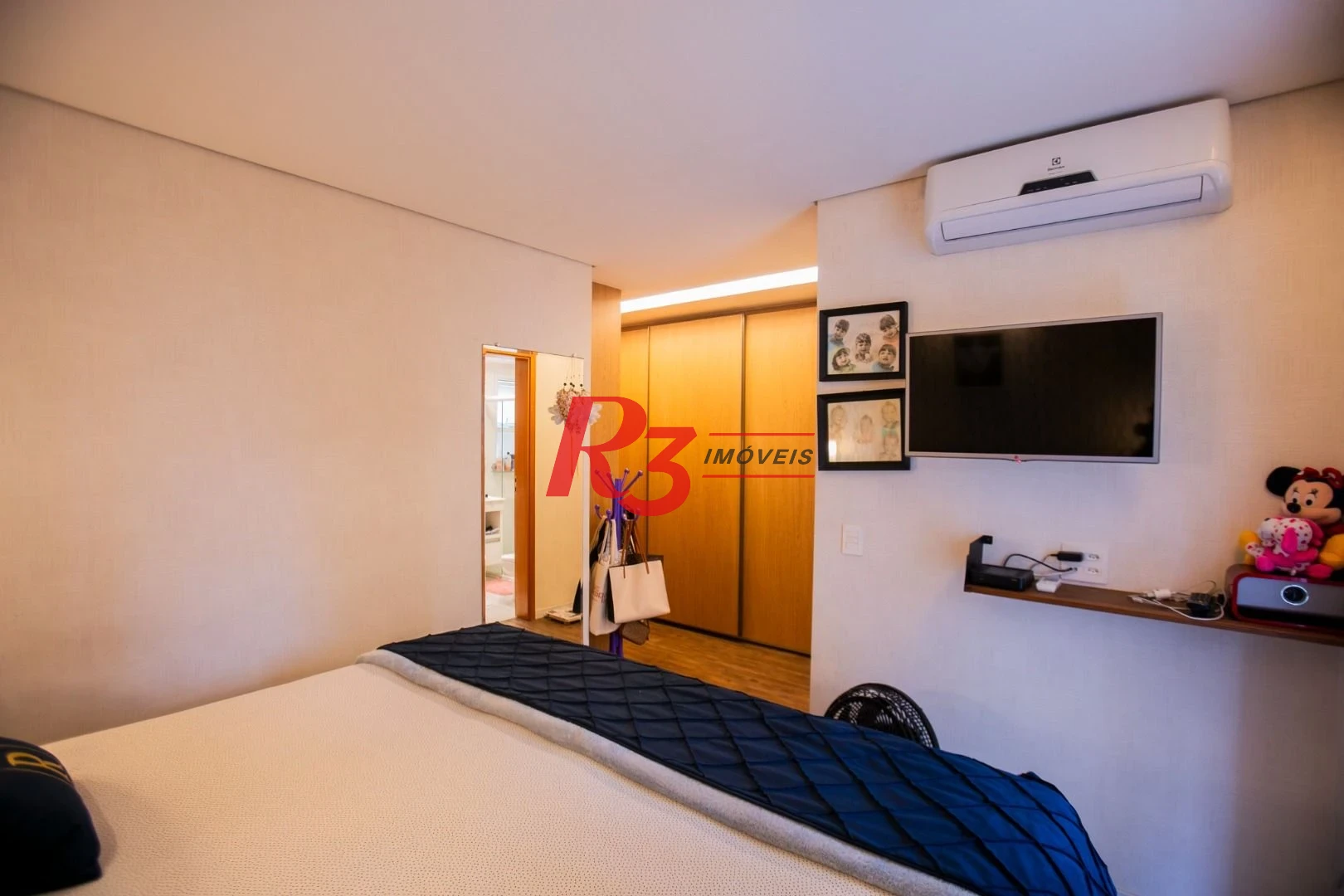 Apartamento com 3 dormitórios à venda, 132 m² por R$ 1.810.000,00 - Ponta da Praia - Santos/SP