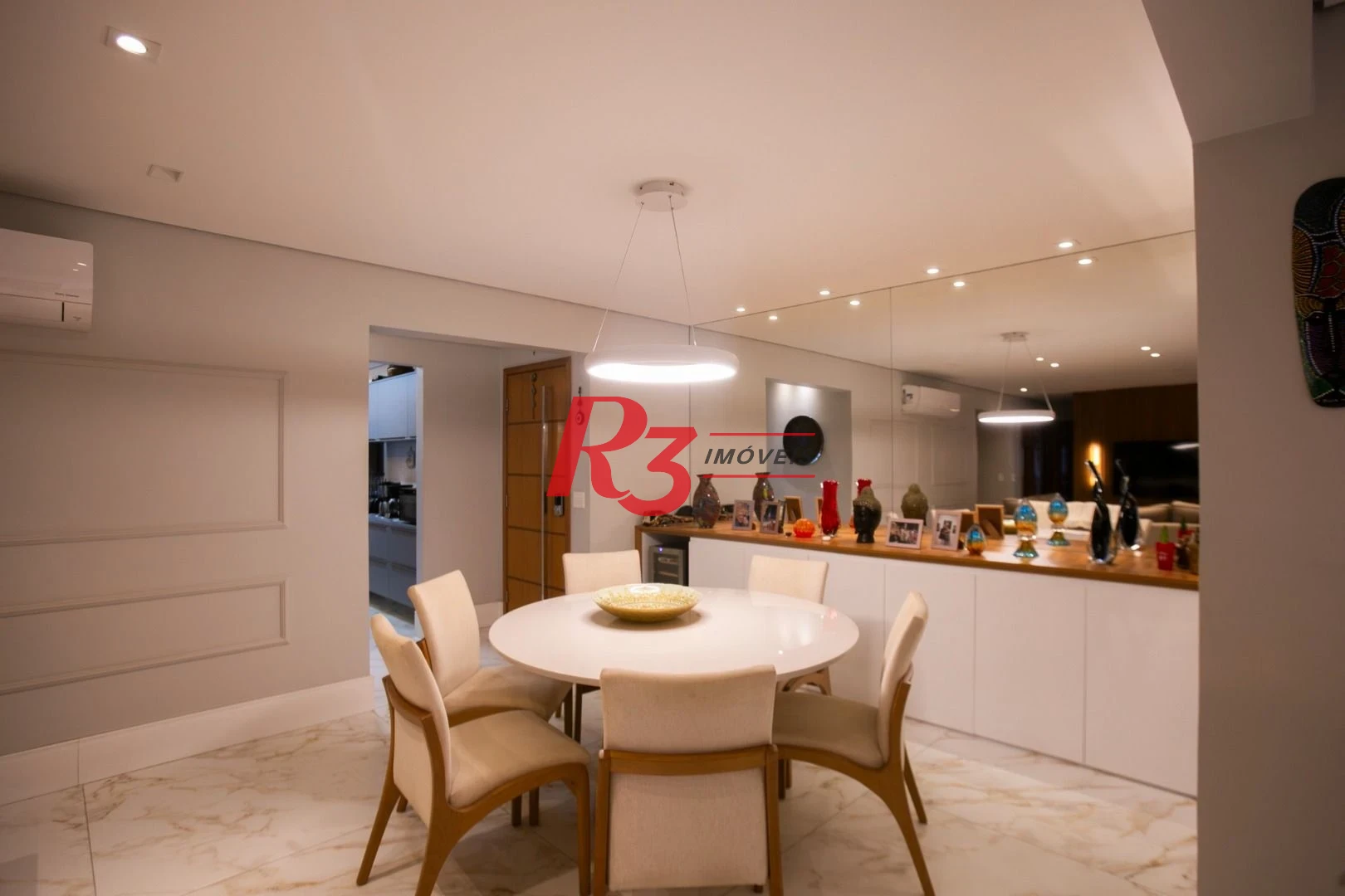 Apartamento com 3 dormitórios à venda, 132 m² por R$ 1.810.000,00 - Ponta da Praia - Santos/SP