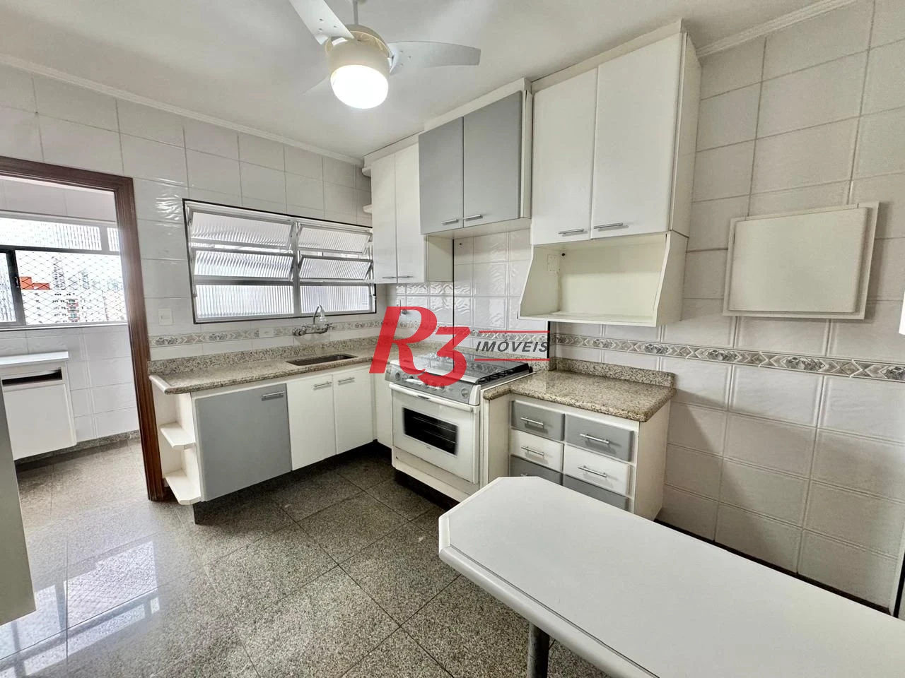 Cobertura com 3 dormitórios à venda, 170 m² por R$ 980.000,00 - Campo Grande - Santos/SP