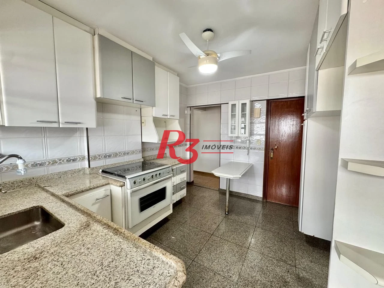 Cobertura com 3 dormitórios à venda, 170 m² por R$ 980.000,00 - Campo Grande - Santos/SP