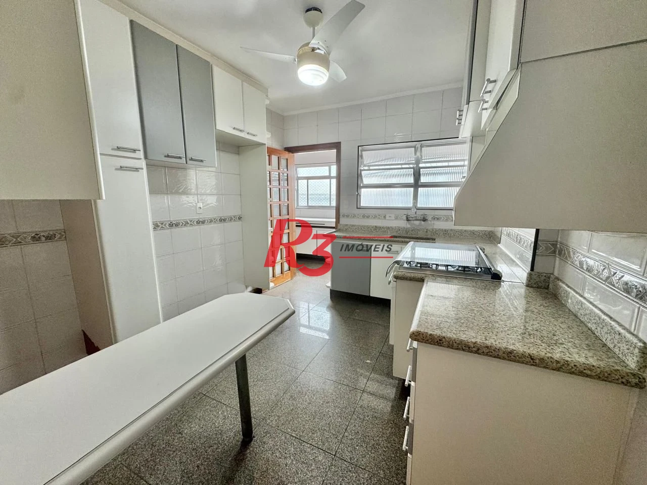 Cobertura com 3 dormitórios à venda, 170 m² por R$ 980.000,00 - Campo Grande - Santos/SP