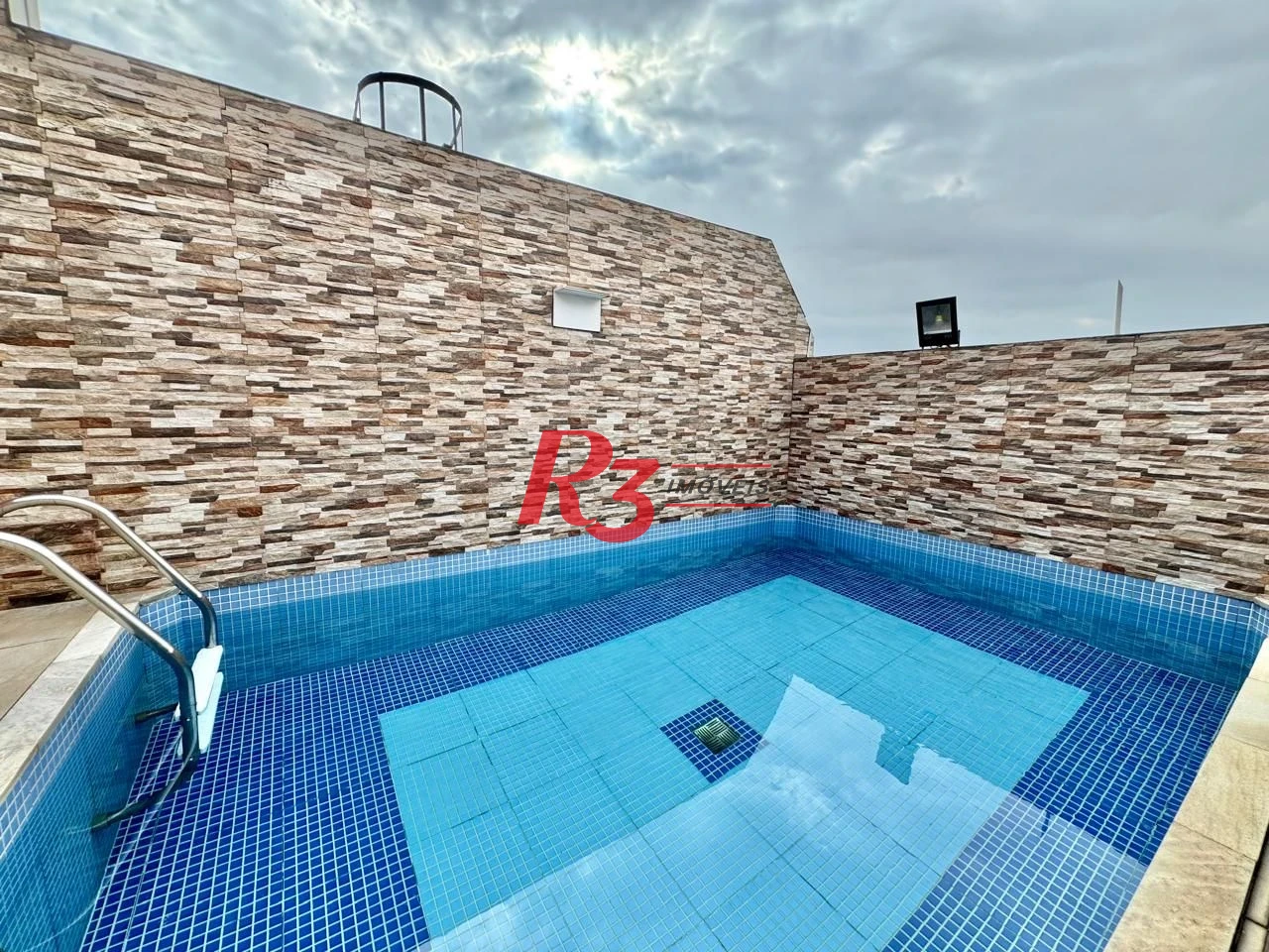 Cobertura com 3 dormitórios à venda, 170 m² por R$ 980.000,00 - Campo Grande - Santos/SP