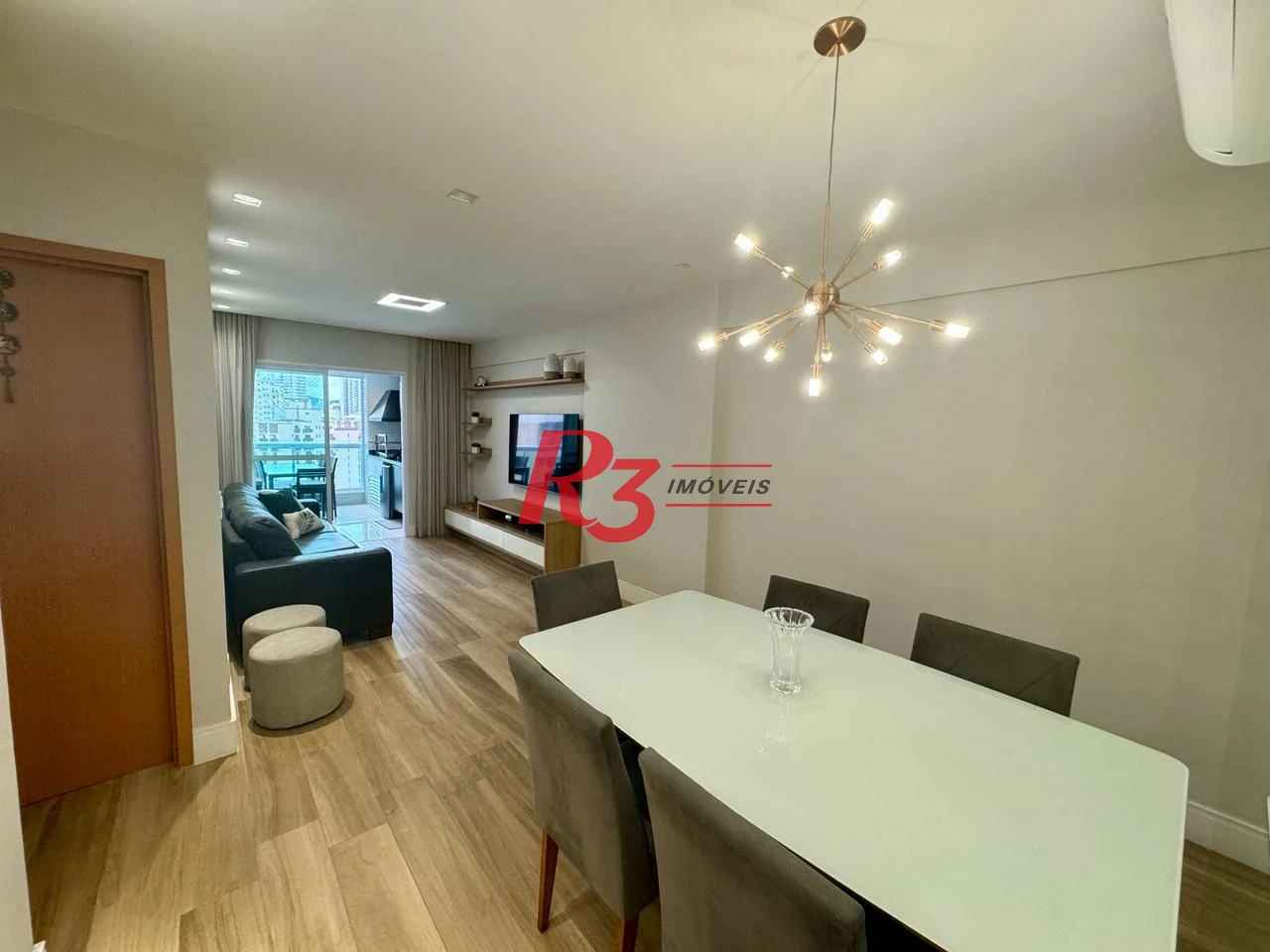 Apartamento com 3 dormitórios à venda, 104 m² por R$ 1.650.000,00 - Gonzaga - Santos/SP