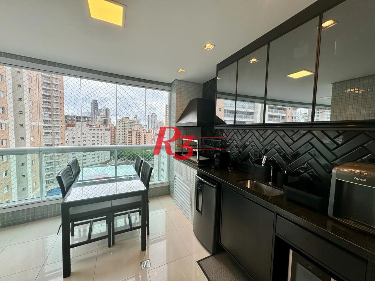 Apartamento com 3 dormitórios à venda, 104 m² por R$ 1.650.000,00 - Gonzaga - Santos/SP