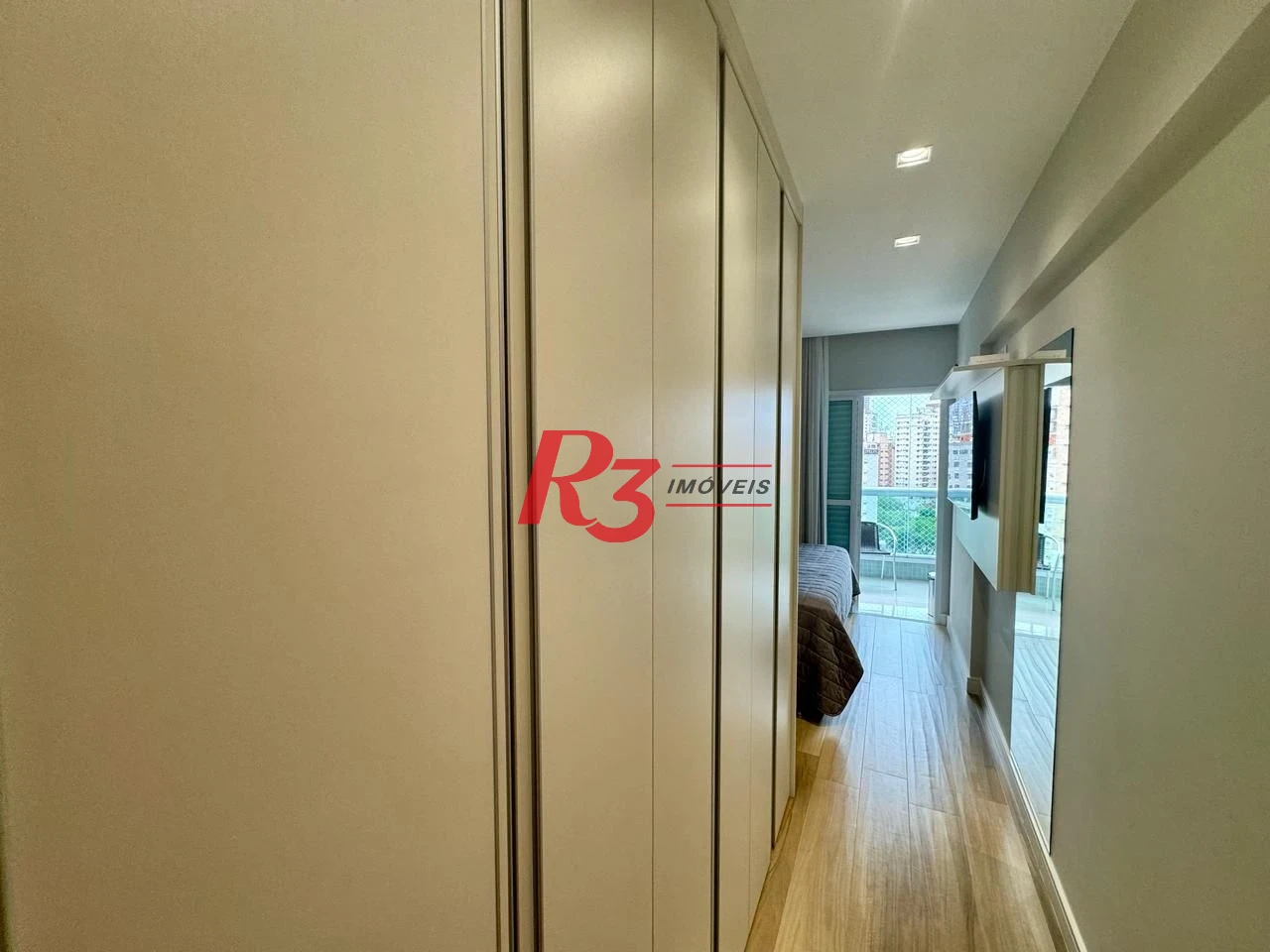 Apartamento com 3 dormitórios à venda, 104 m² por R$ 1.650.000,00 - Gonzaga - Santos/SP