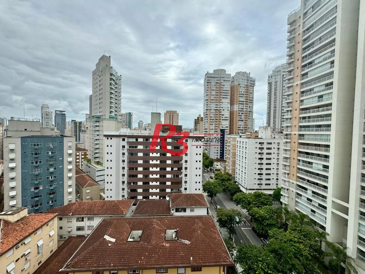 Apartamento com 3 dormitórios à venda, 104 m² por R$ 1.650.000,00 - Gonzaga - Santos/SP