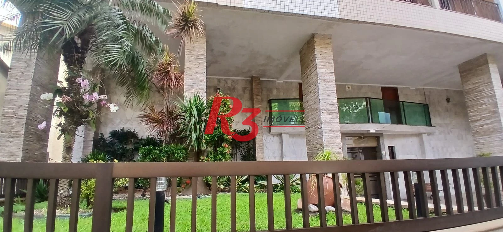 Apartamento com 2 dormitórios para alugar, 77 m² por R$ 3.800,02/mês - Embaré - Santos/SP