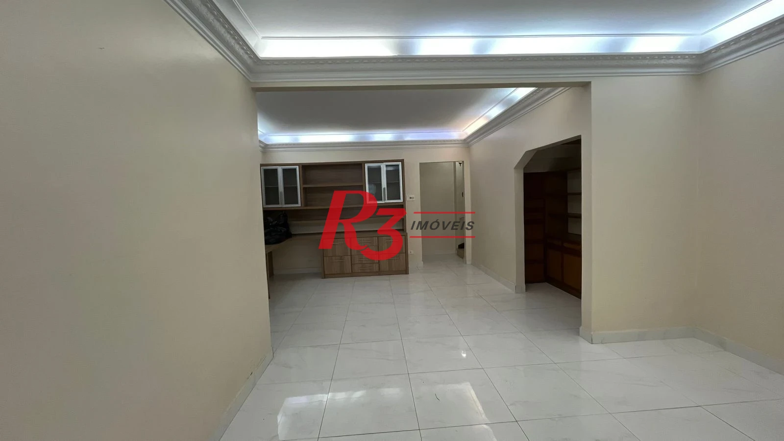 Casa com 4 dormitórios para alugar, 263 m² por R$ 15.000,00/mês - Macuco - Santos/SP