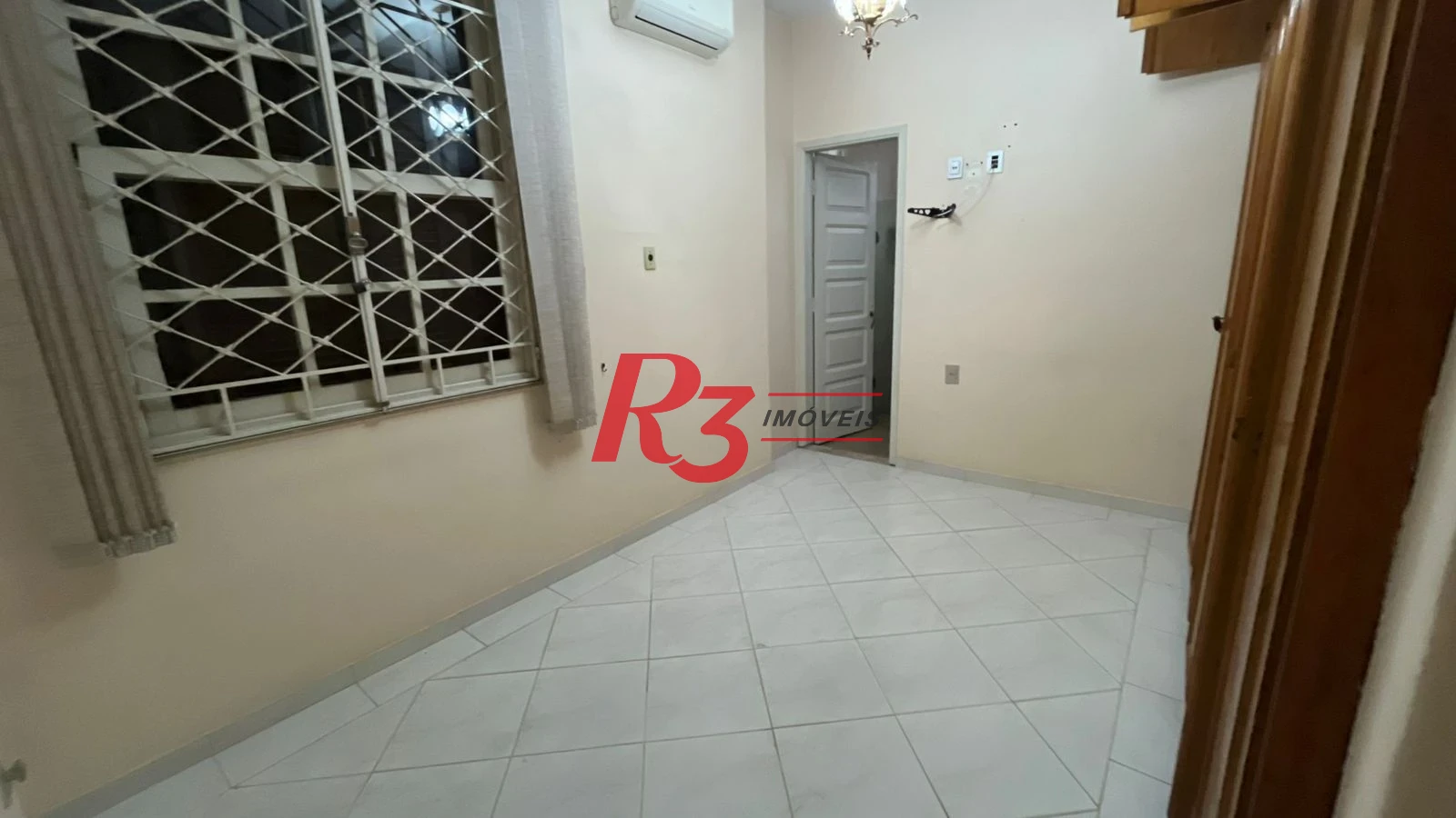 Casa com 4 dormitórios para alugar, 263 m² por R$ 15.000,00/mês - Macuco - Santos/SP
