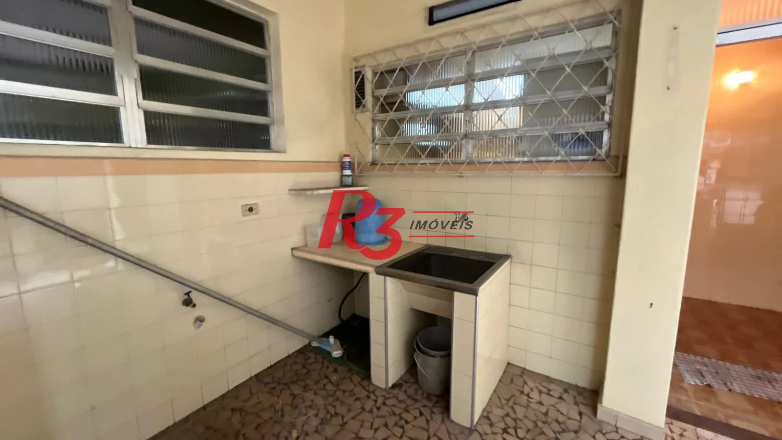 Casa com 4 dormitórios para alugar, 263 m² por R$ 15.000,00/mês - Macuco - Santos/SP
