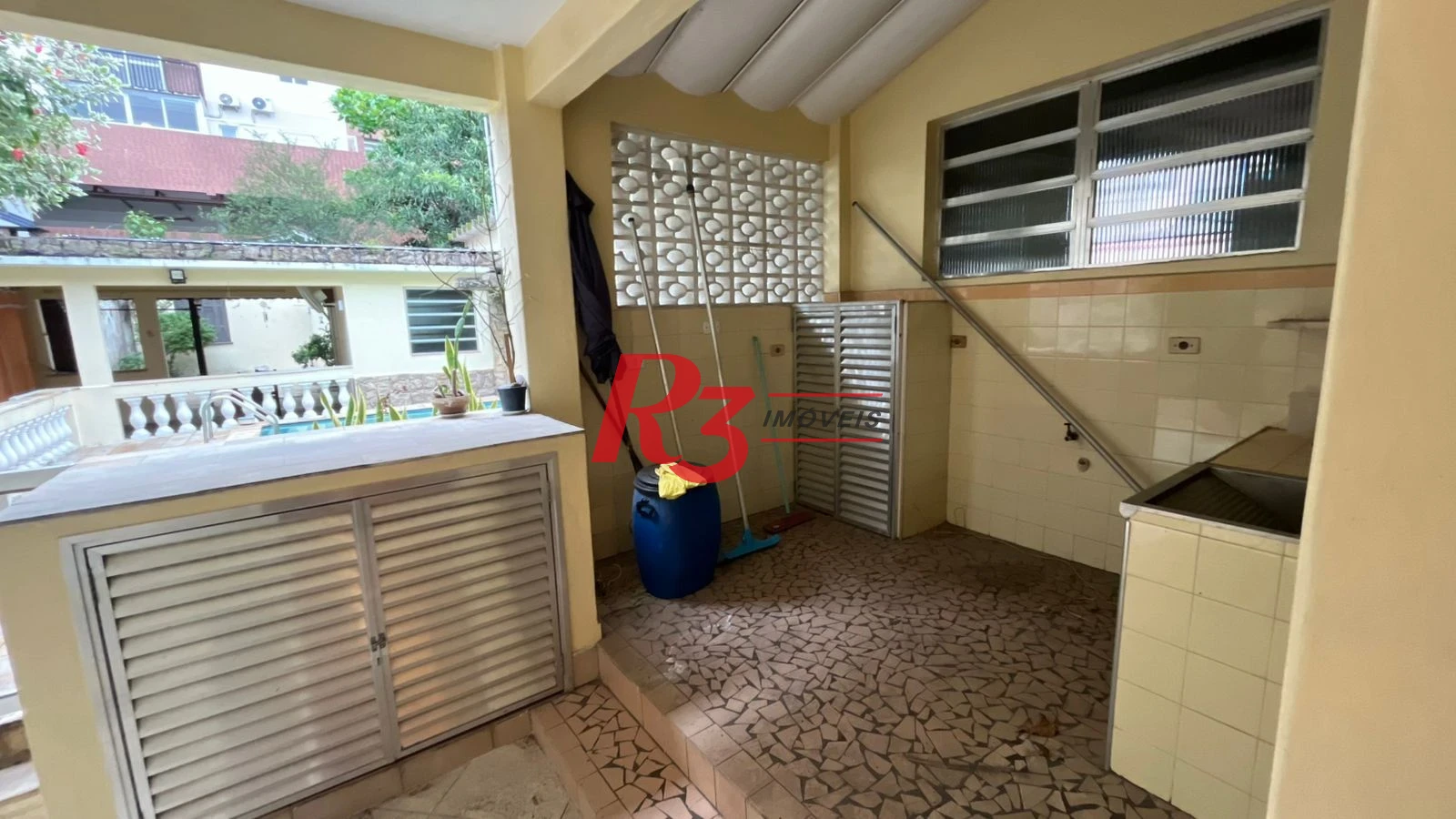 Casa com 4 dormitórios para alugar, 263 m² por R$ 15.000,00/mês - Macuco - Santos/SP
