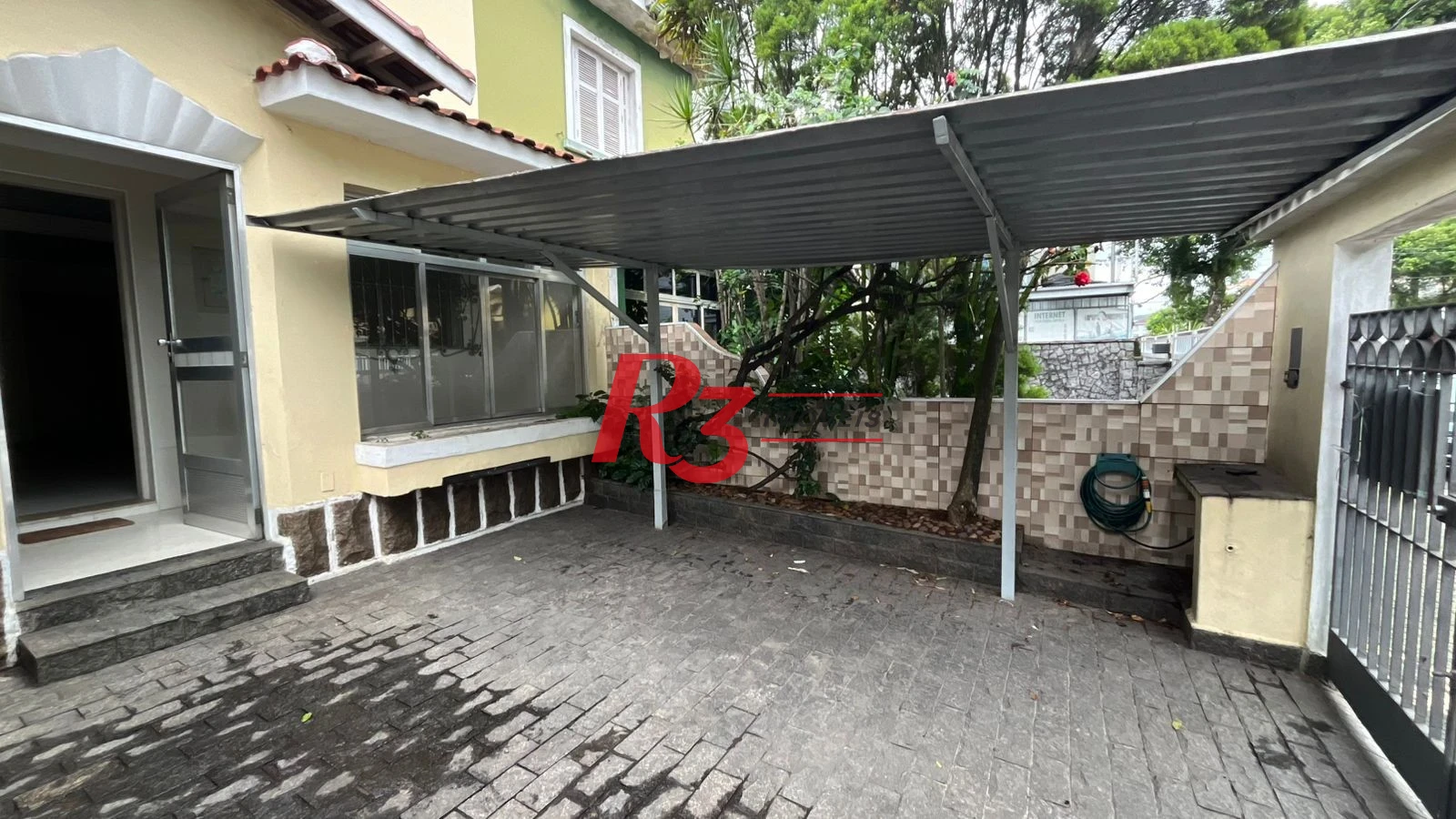 Casa com 4 dormitórios para alugar, 263 m² por R$ 15.000,00/mês - Macuco - Santos/SP