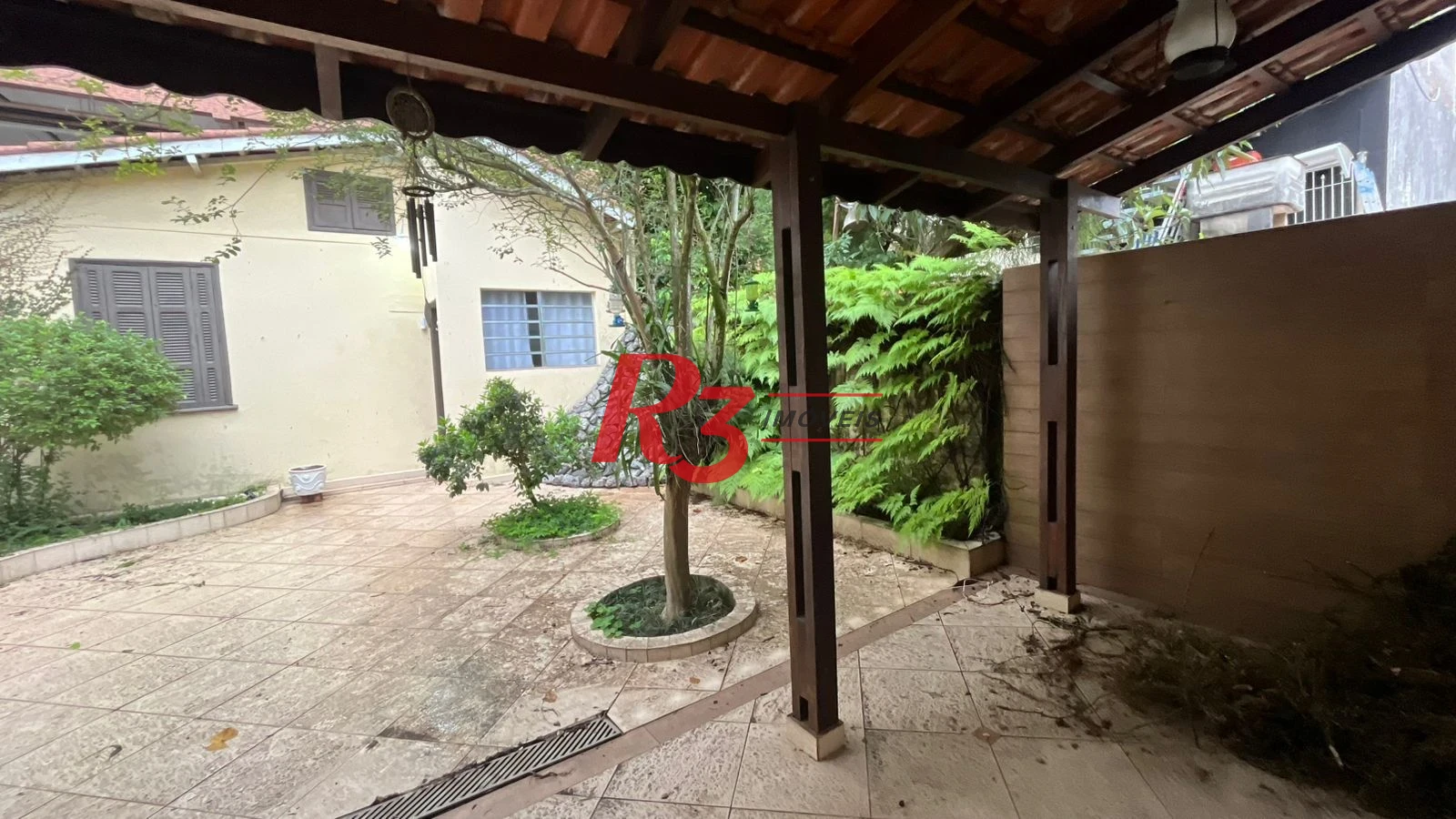 Casa com 4 dormitórios para alugar, 263 m² por R$ 15.000,00/mês - Macuco - Santos/SP