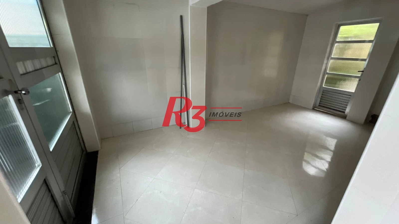 Casa com 4 dormitórios para alugar, 263 m² por R$ 15.000,00/mês - Macuco - Santos/SP