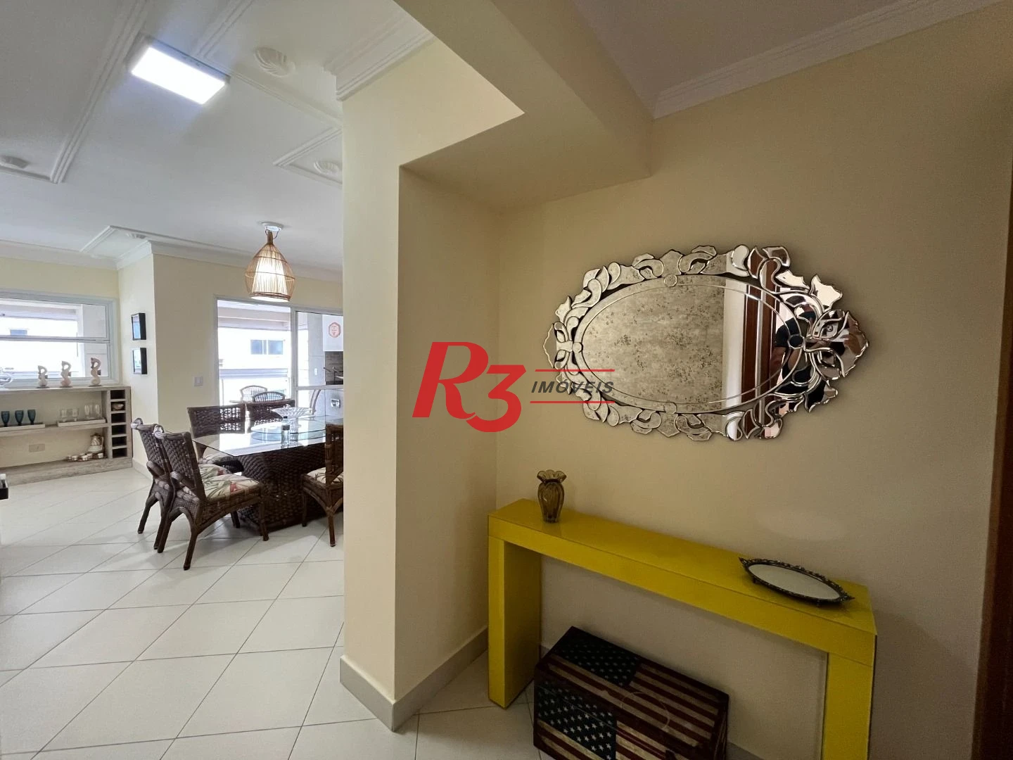 Apartamento com 3 dormitórios para alugar, 156 m² por R$ 10.000,00/mês - Astúrias - Praia - Guarujá/SP