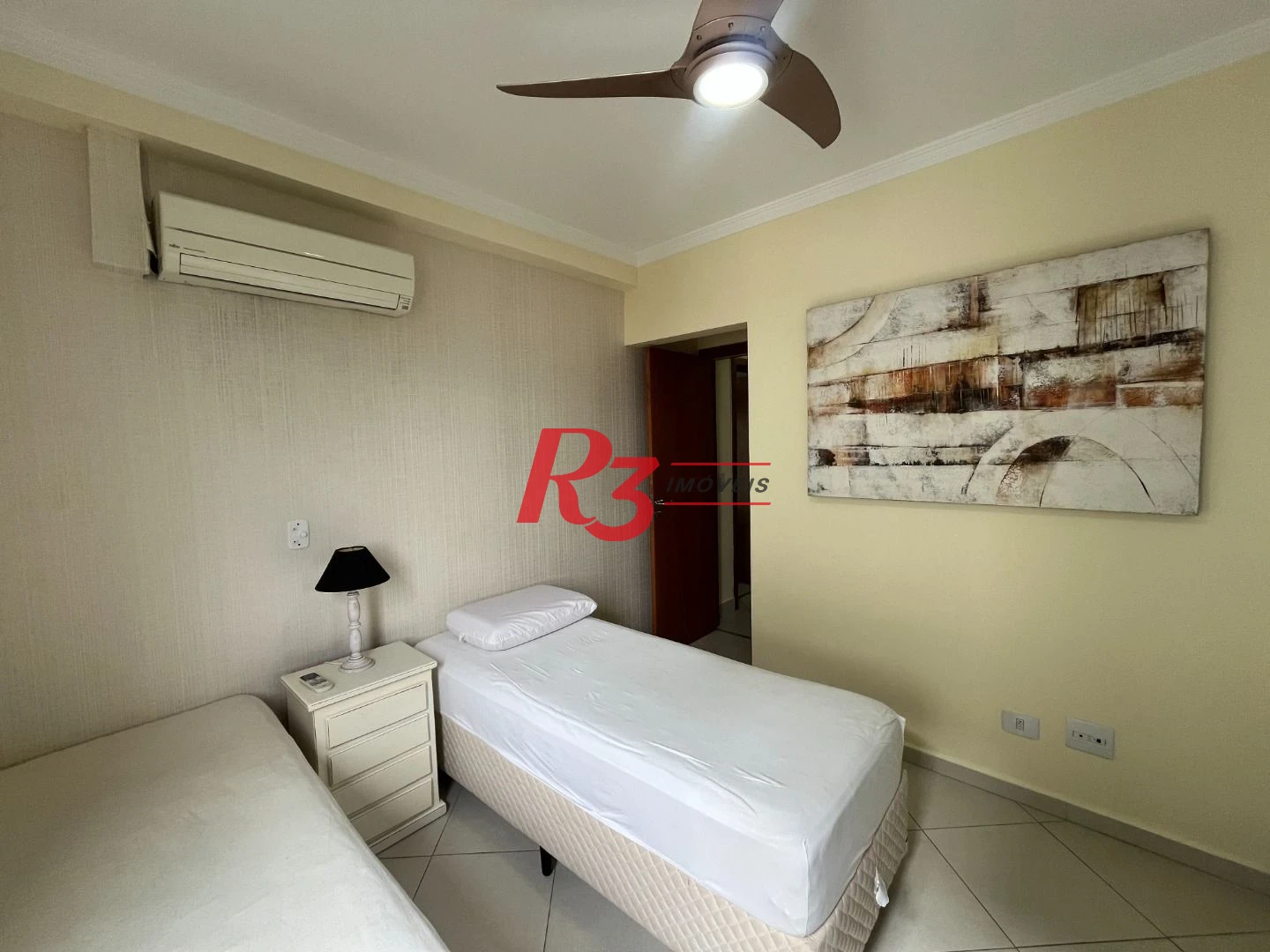Apartamento com 3 dormitórios para alugar, 156 m² por R$ 10.000,00/mês - Astúrias - Praia - Guarujá/SP
