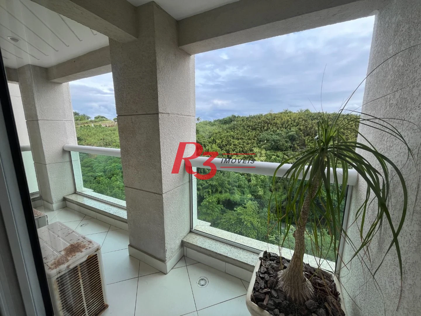 Apartamento com 3 dormitórios para alugar, 156 m² por R$ 10.000,00/mês - Astúrias - Praia - Guarujá/SP
