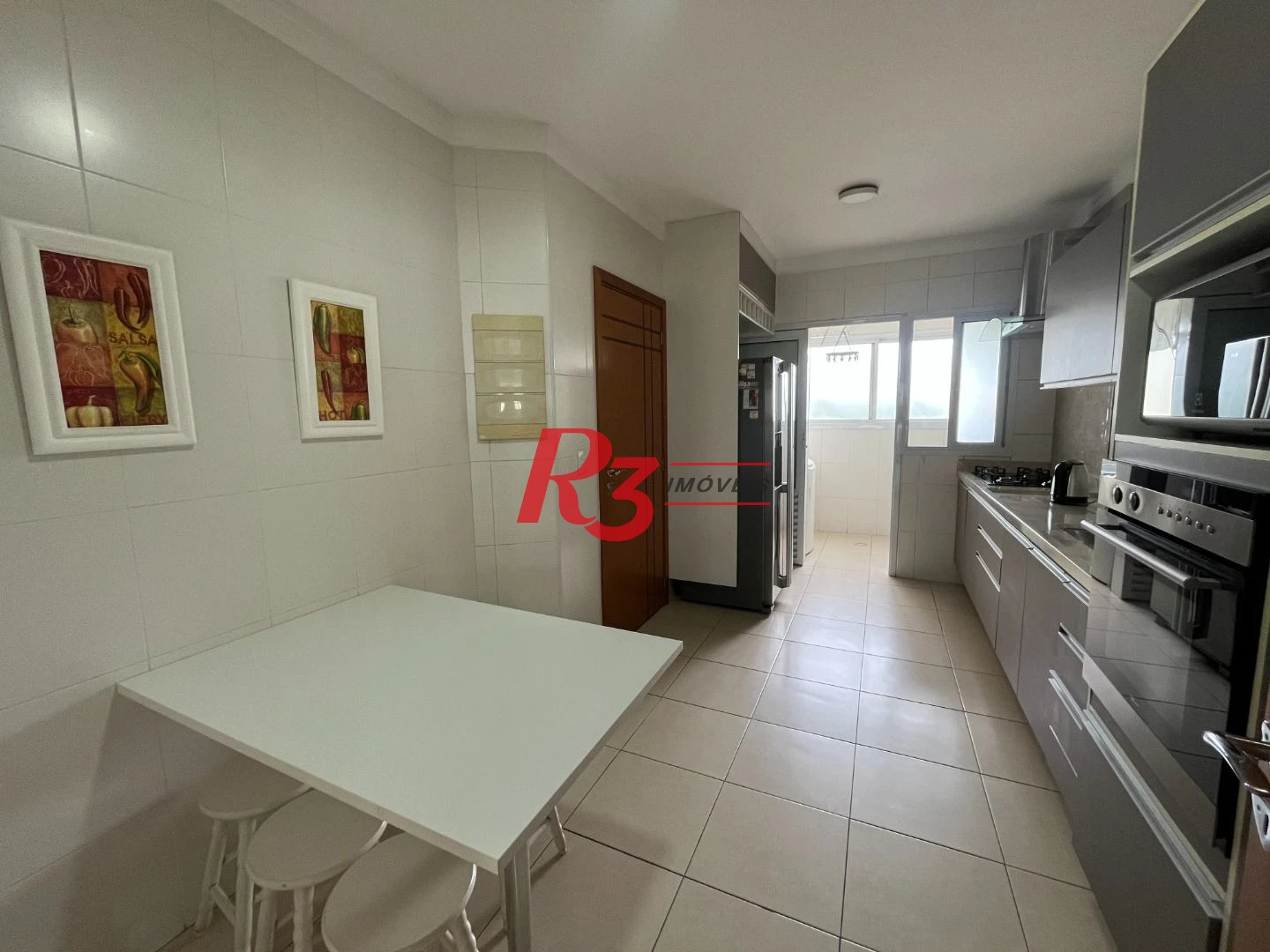 Apartamento com 3 dormitórios para alugar, 156 m² por R$ 10.000,00/mês - Astúrias - Praia - Guarujá/SP