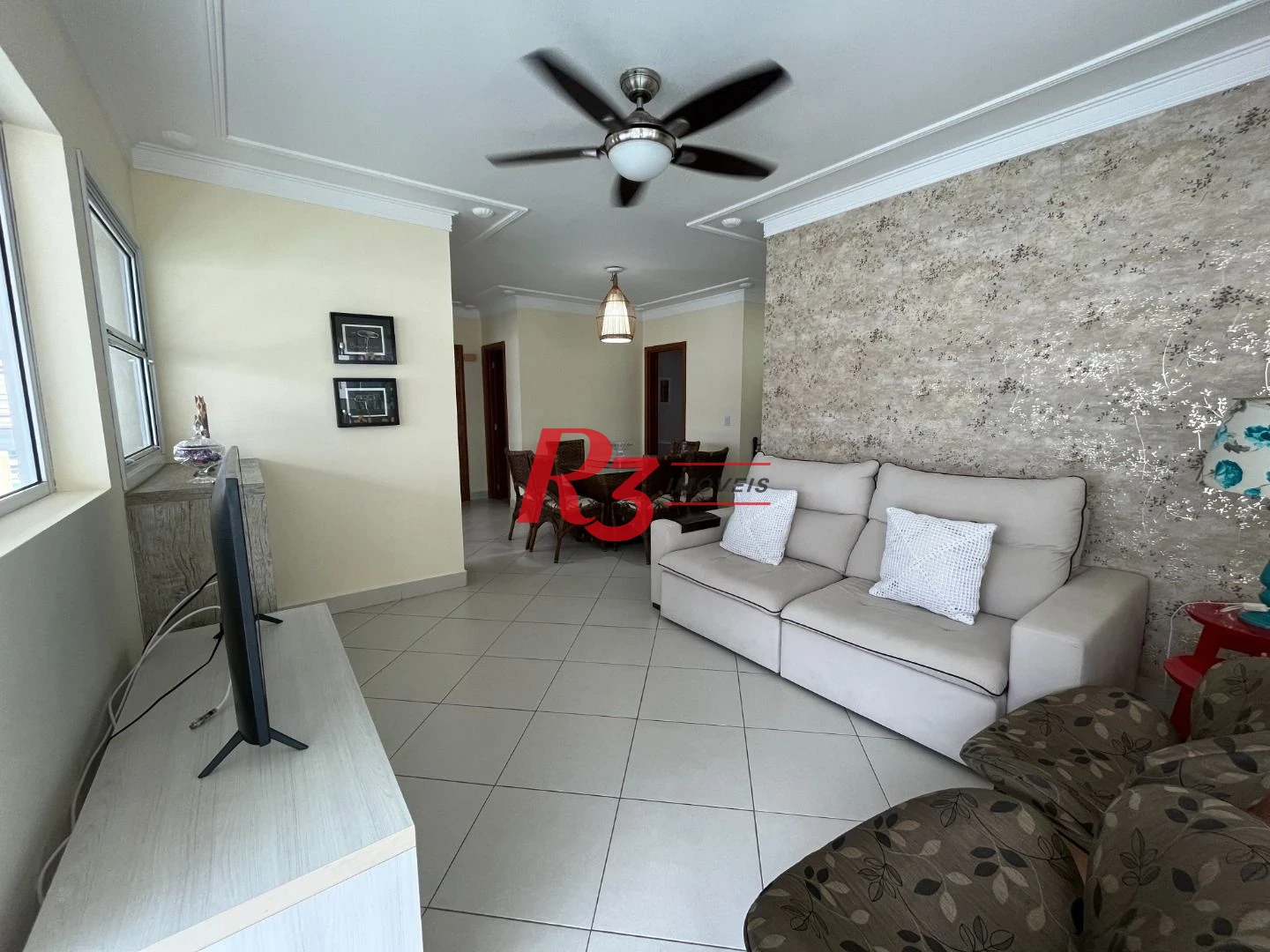 Apartamento com 3 dormitórios para alugar, 156 m² por R$ 10.000,00/mês - Astúrias - Praia - Guarujá/SP